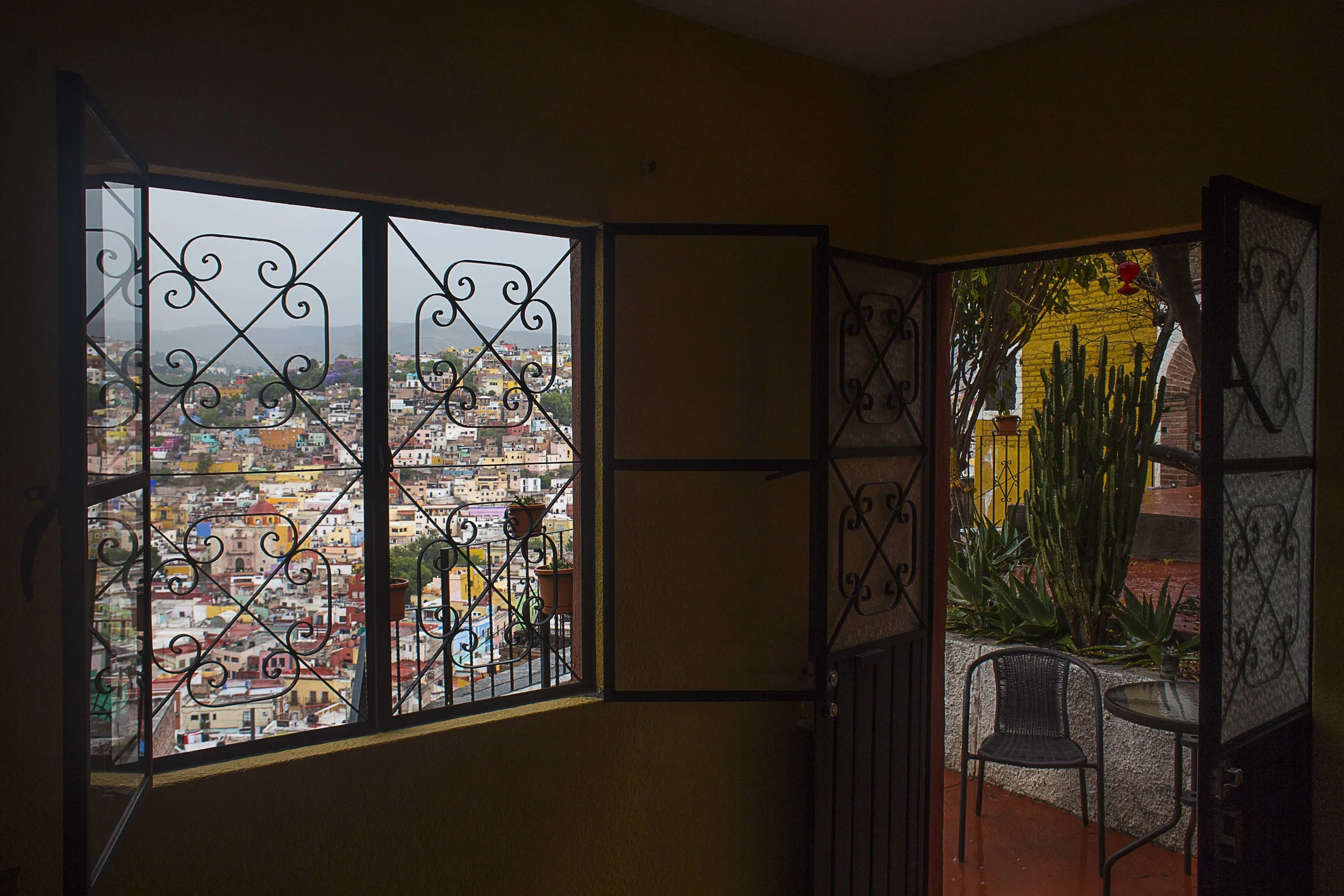 Day 89 - Guanajuato, Guanajuato, Mexico Colorful houses adorn this valley. The home of the first battle of Independence, the Cervantino festival, Don Quixote, the silver mines and mummies but more than touring the city for it's history, what brings it to life is the people. With a university that attracts nationals and foreigners alike, there is never a quiet moment but it's quiet that you want, sit back in your balcony to look at the beautiful view and listen to the distant music coming from inside the valley.