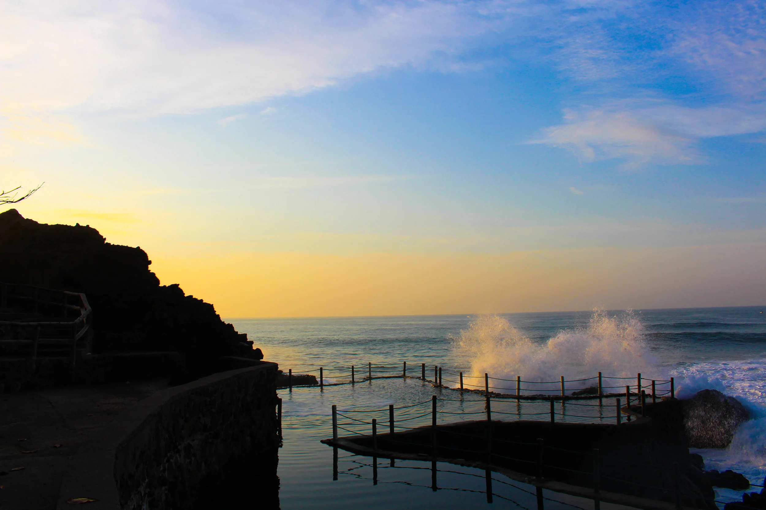 El tunco-waves-pool-sundown-NatalieNehlawi.jpg