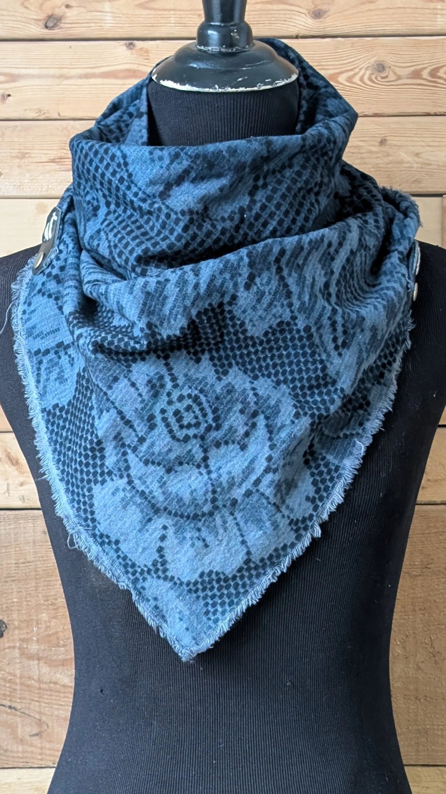 cyanotype dark rose lace cowl