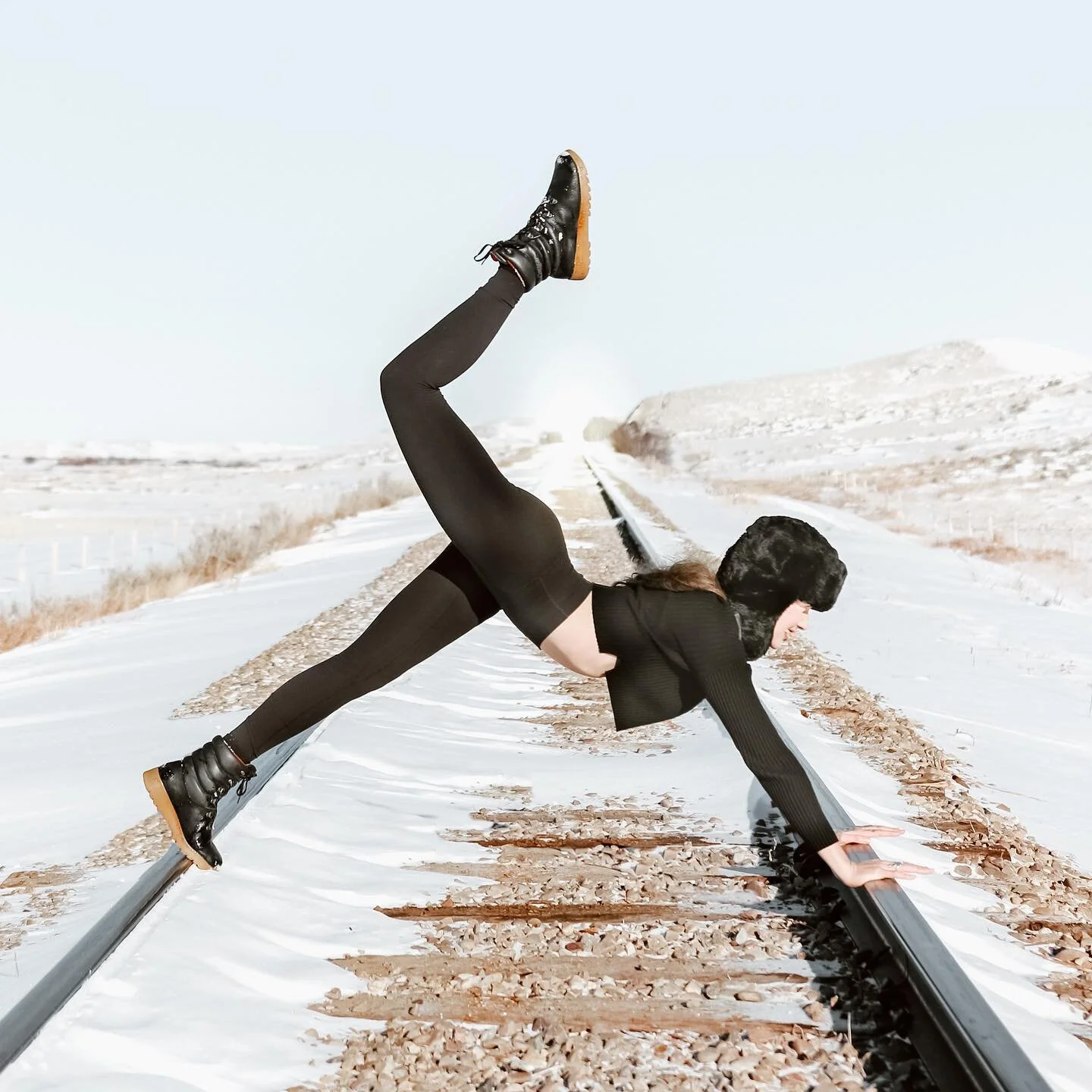 Did you know that attaching to an end goal is counter-productive to achieving it? Crazy, right?

This Sunday we will explore the two wings of Yoga, persistent practice and non-attachment to the outcome. 🕊 We will look at the surprising pit falls of 