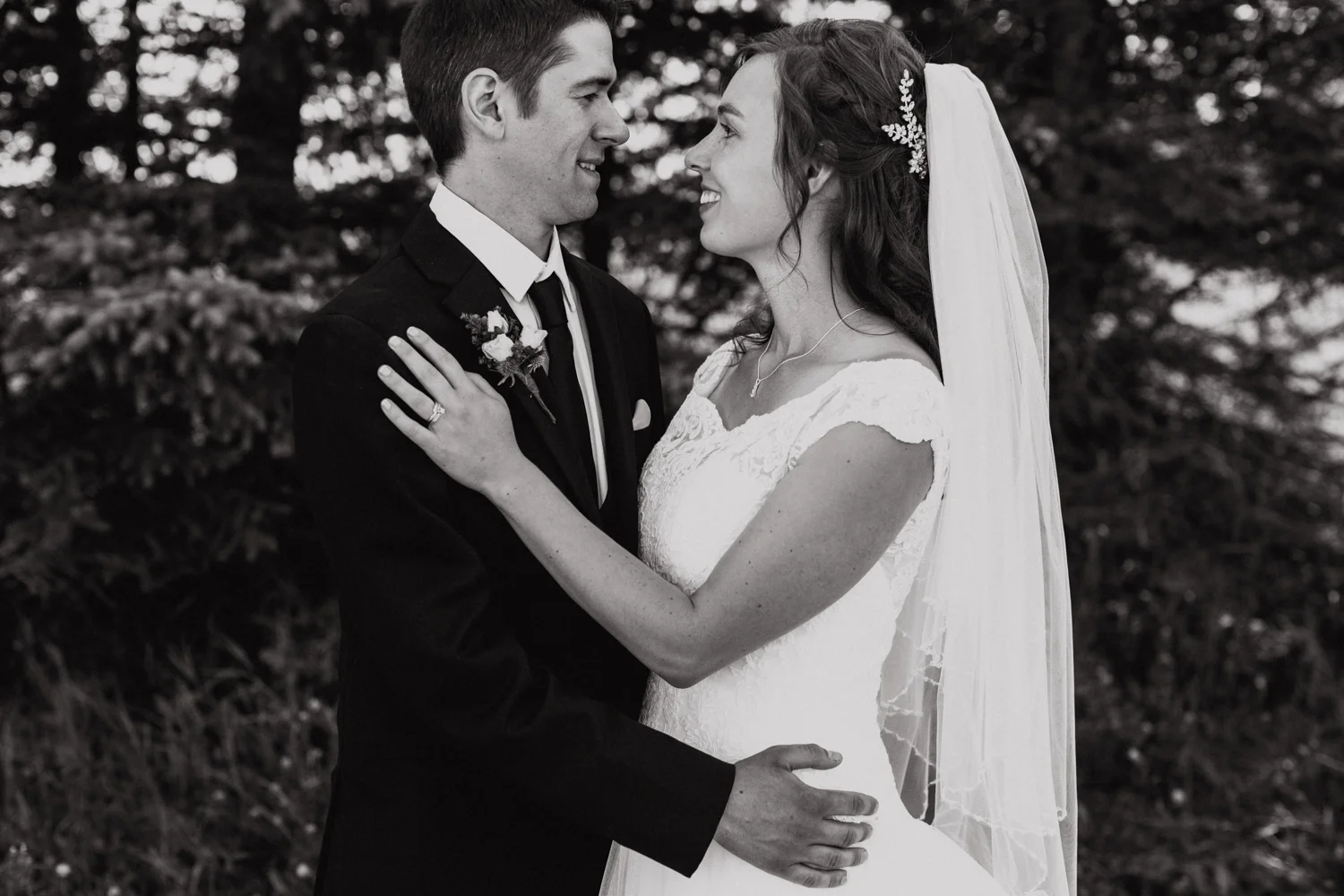 Barrhead Wedding - Aimee & Dustin