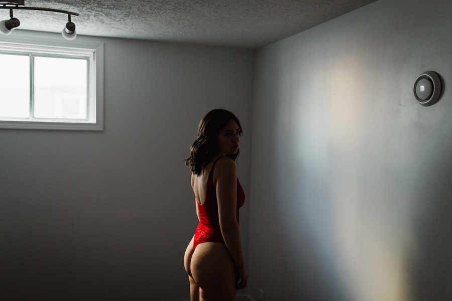 Basement Light Session w/ Kelsey