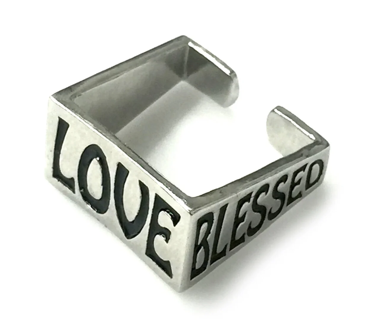 63D18F8D-3666-4140-9CBD-FAD56CE1AE71