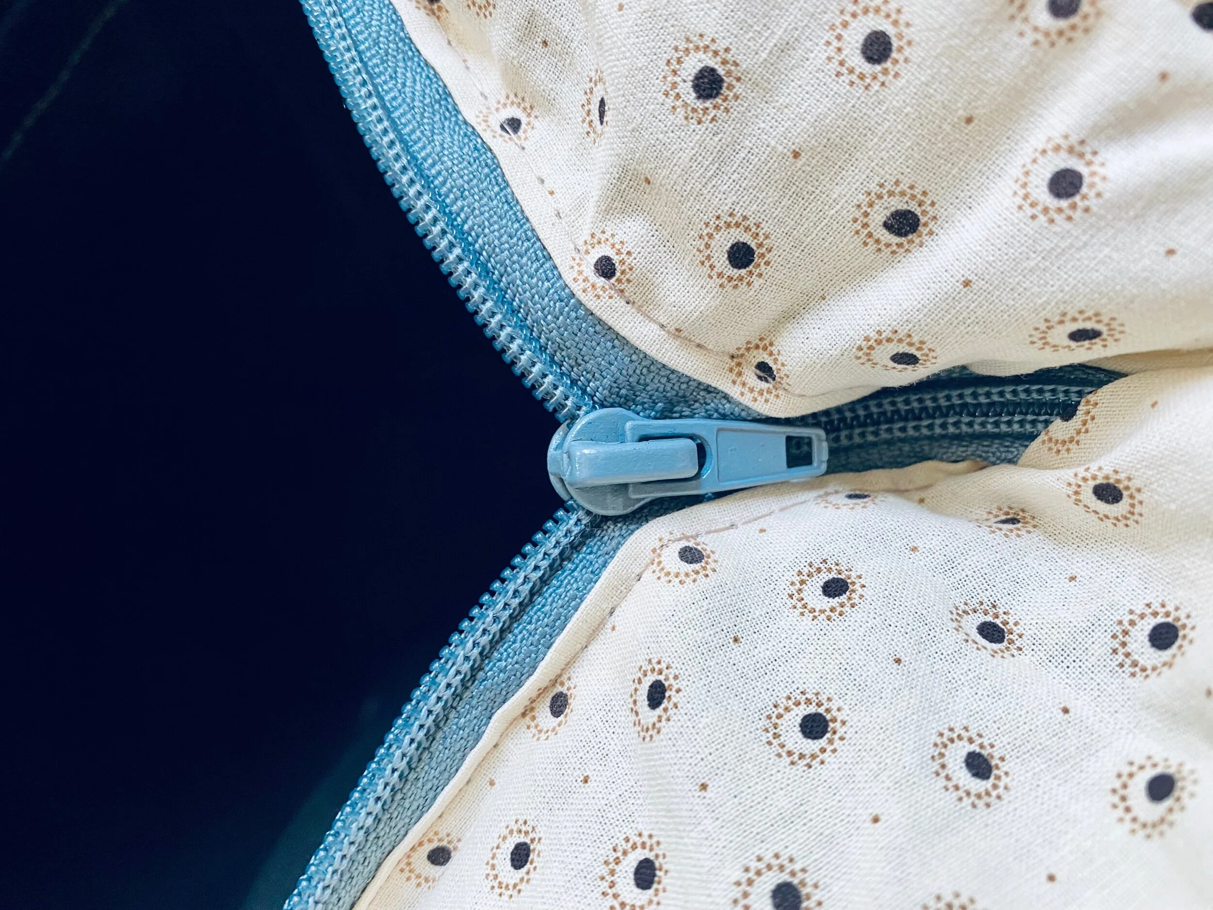 77A799D9-7007-417F-97A5-5674F8C23B80