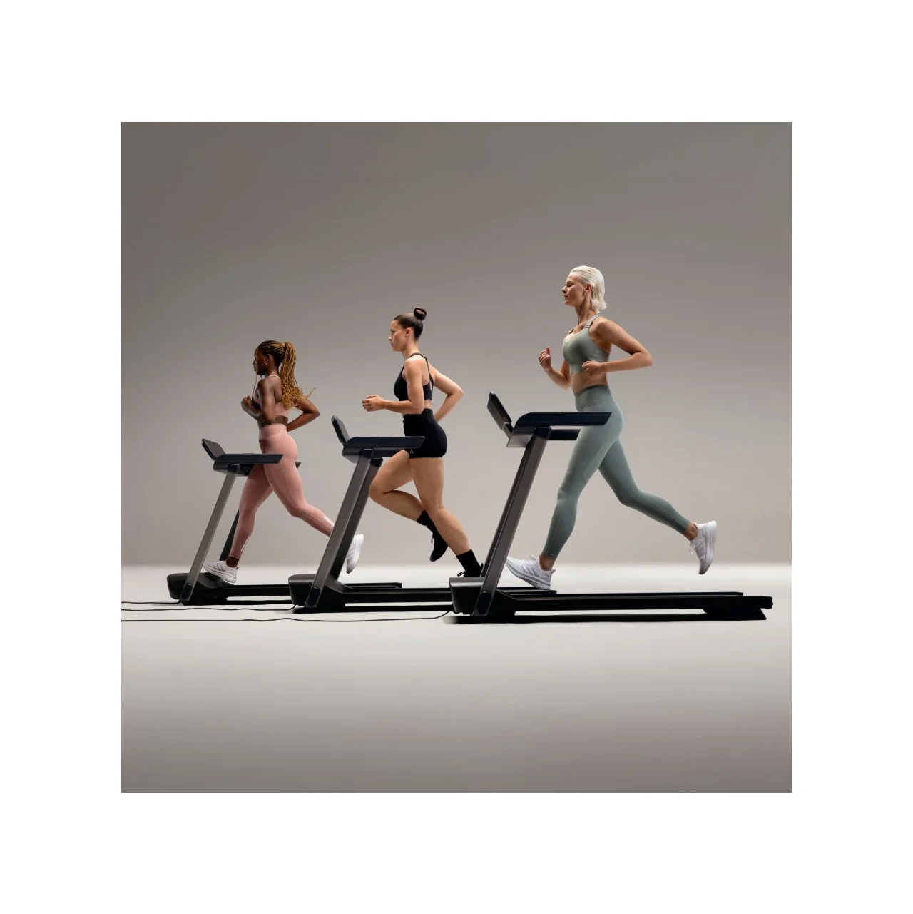 +H24255-Training-SS25-PPC-Global-Launch-PDP-Story-Tab-FASTIMPACT-Bra-FAQ-Section-d-1288881.jpg