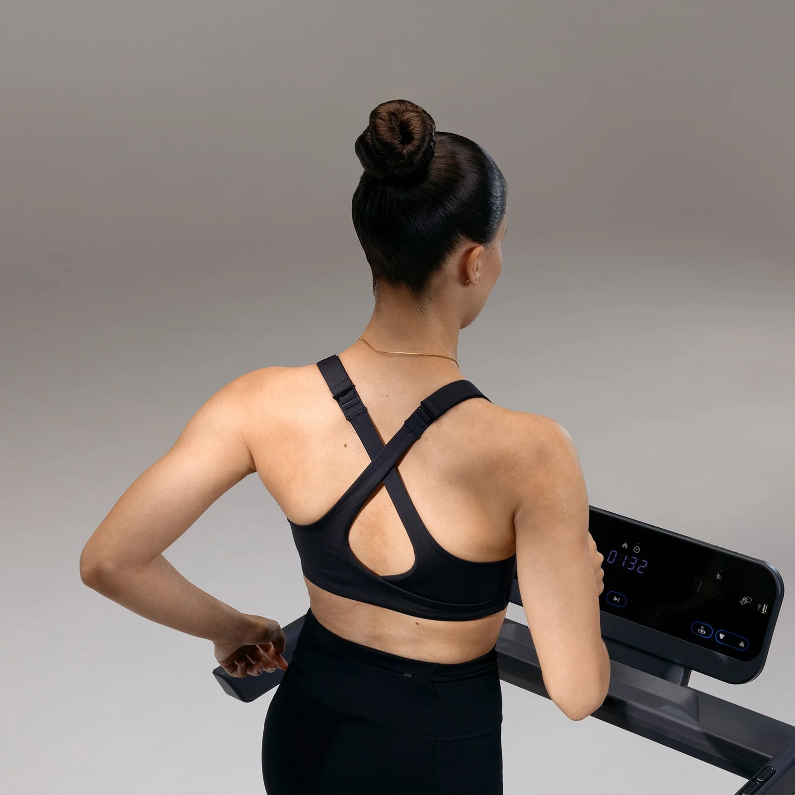 +H24255-Training-SS25-PPC-Global-Launch-PDP-Story-Tab-FASTIMPACT-Bra-Statement-2-Image-t-1288884.jpg