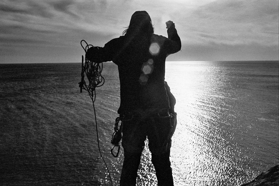 climbingbw-24.jpg