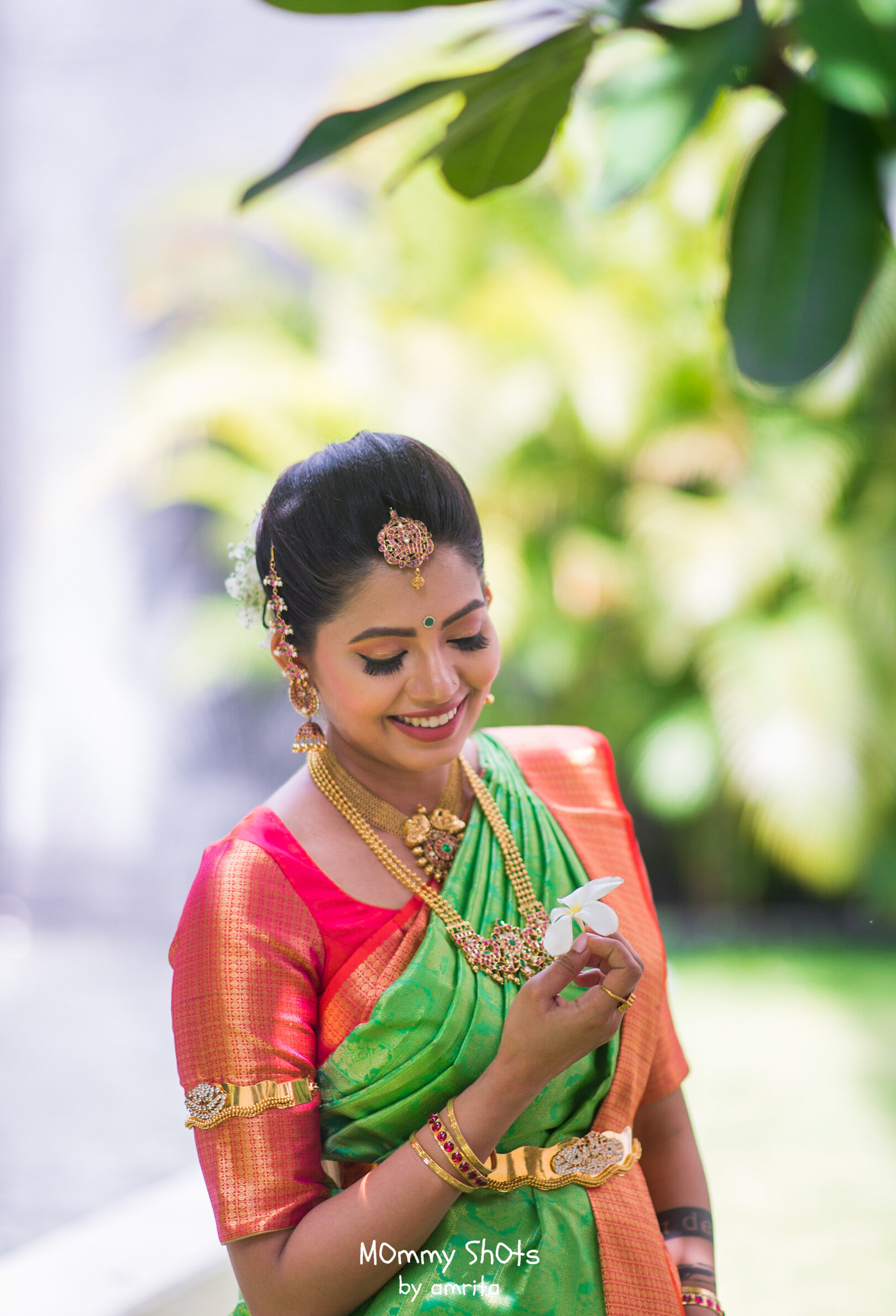 Trending: Paithani Sarees For Your Muhurtham | Maternity photography poses  couple, Maternity photography poses pregnancy pics, Baby shower photography