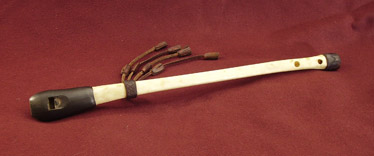 Gribbebensfløjte (gaita) af José Maria Valiente (Spanien). Vulrure wing bone flute (gaita) by José Maria Valiente (Spain)