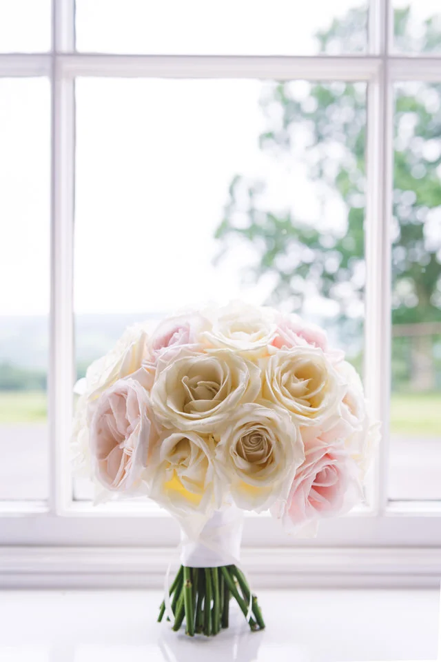 denton-hall-leeds-wedding-photographer-4.jpg