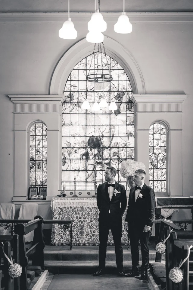 denton-hall-leeds-wedding-photographer-21.jpg