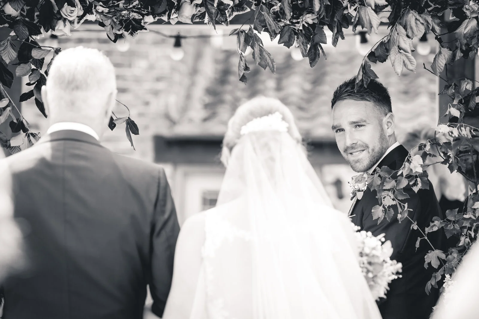 leeds-yorkshire-wedding-photographer-candid-emothion 12.jpg