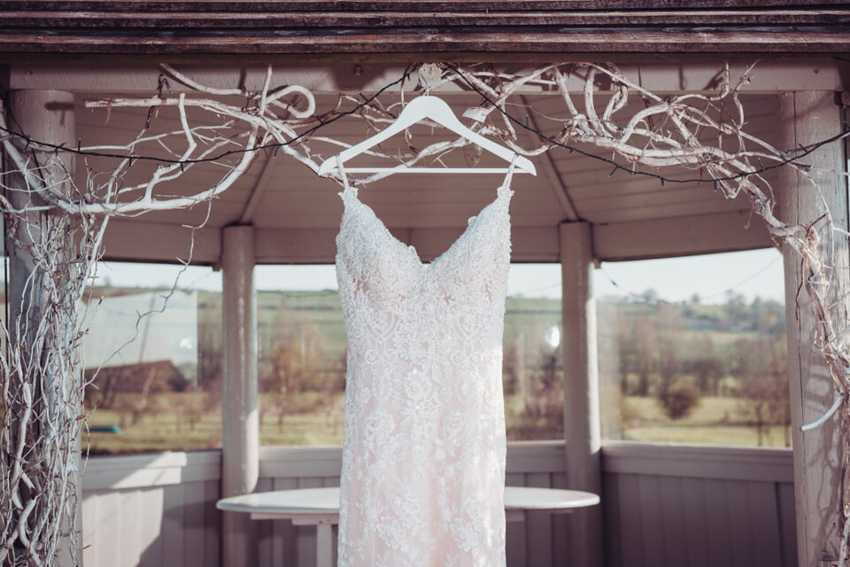 yorkshire-wedding-barn-yorkshire-wedding-photographer-4.jpg