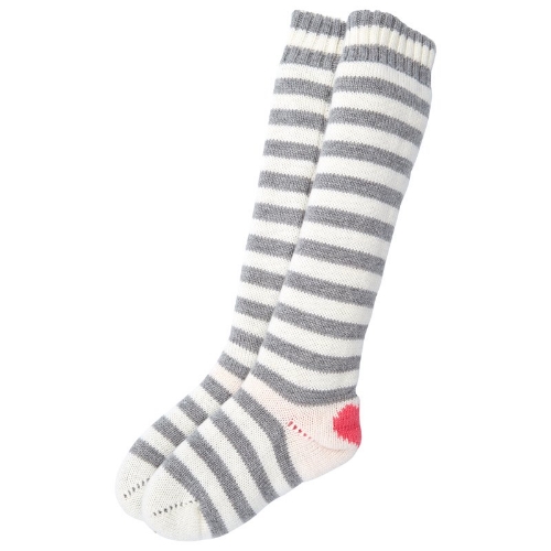 They have cute little pink hearts on the heels! 