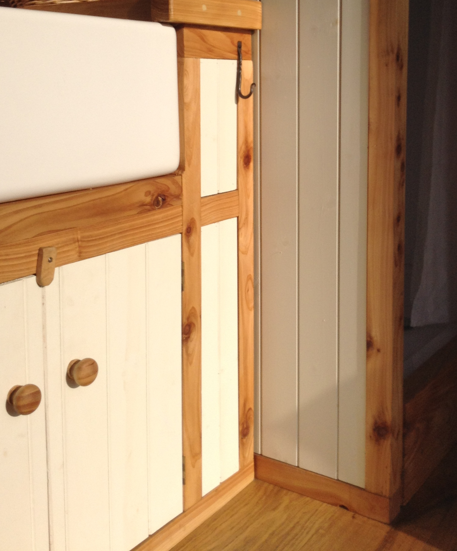 Bathroom wagon detail.