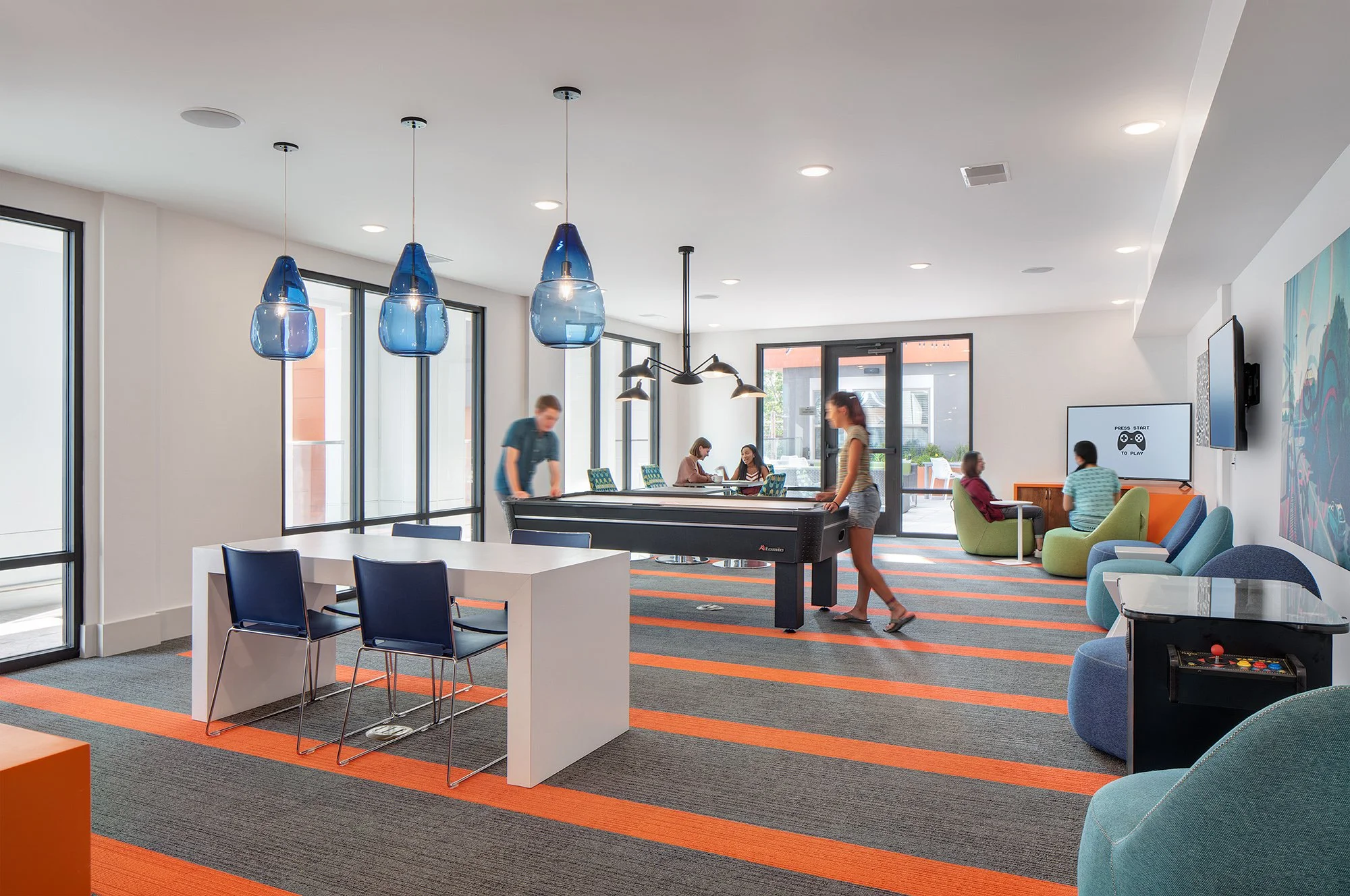Octave Student Housing UIUC_lounge_3.jpg