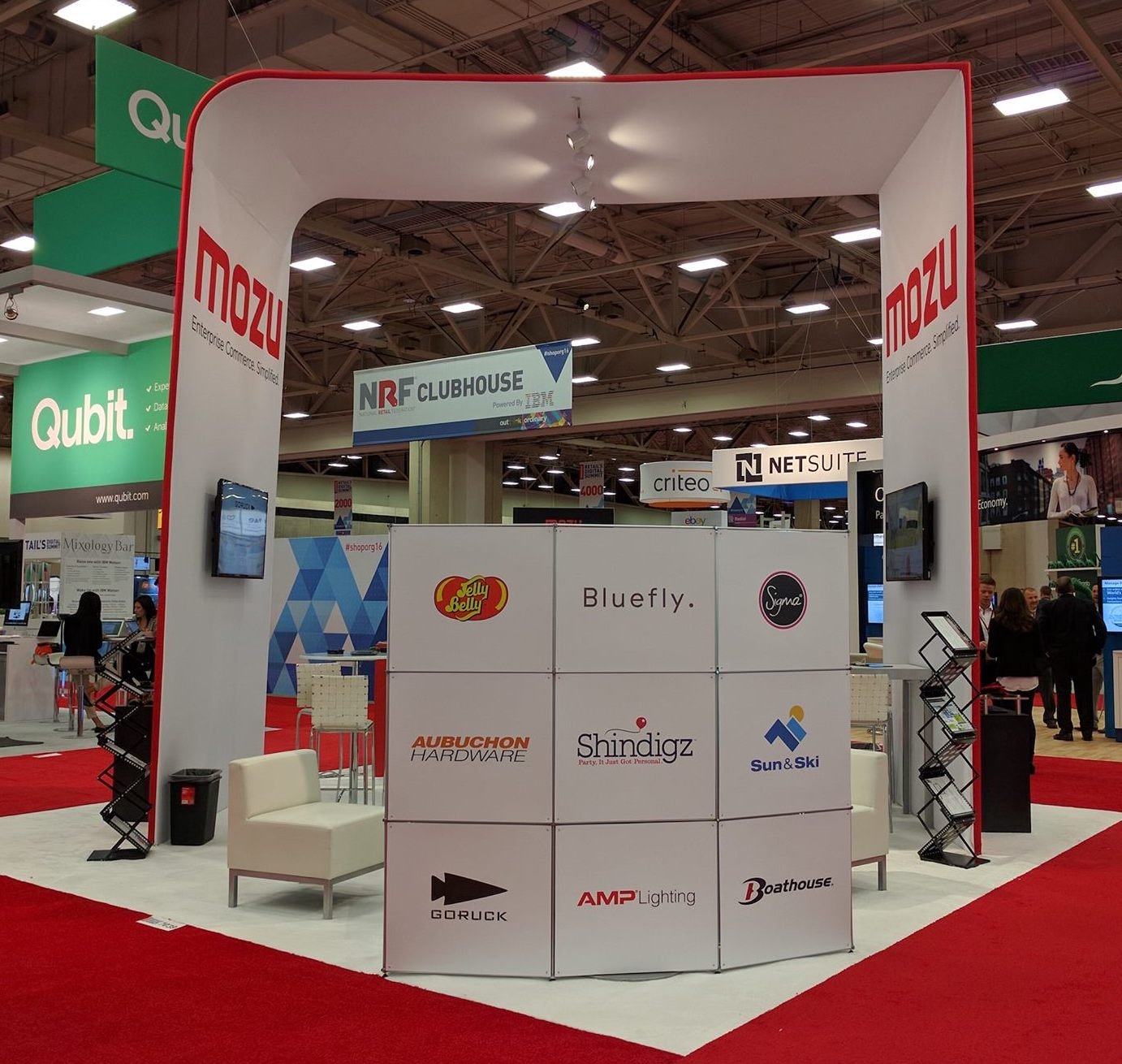 Mozu-booth-20x20-3.jpeg