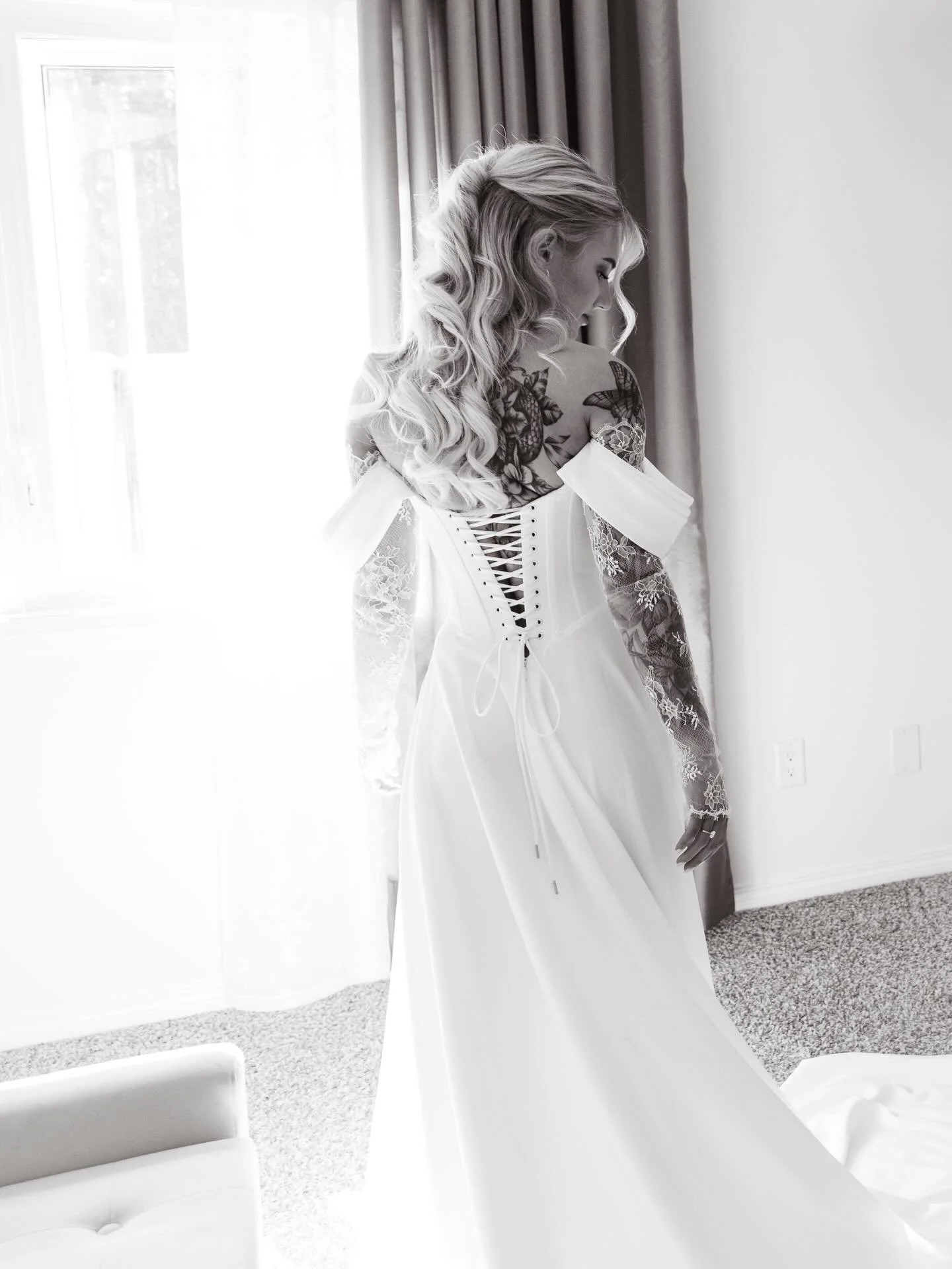 This was such a hectic day but also the best day ever. I was the MOH in my brothers wedding and snapped a few of the getting ready pictures. I wish I grabbed more but I was frazzled 😆