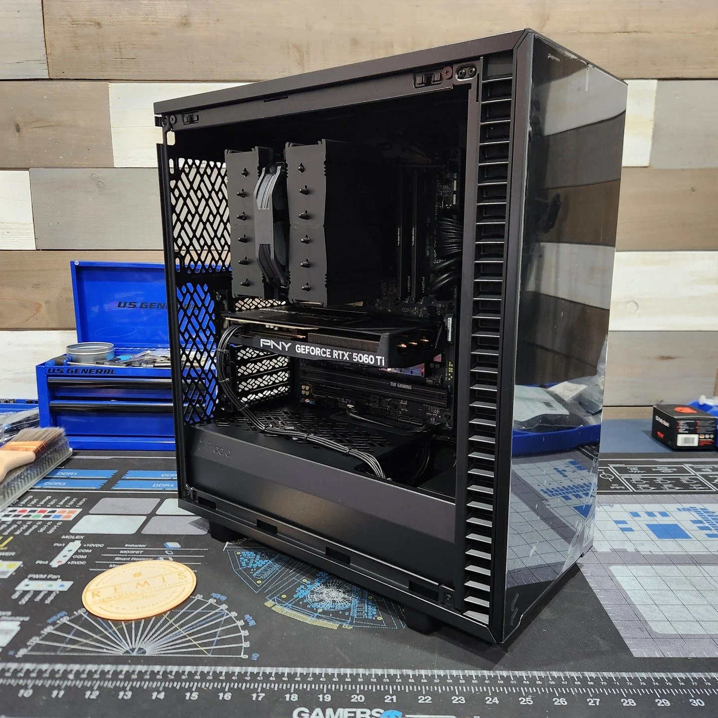 The Intel Ultra 7 265k pairs nicely with the @noctua_at D15s 💪

(Don't worry, no 120mm and temps were great, dual 140mm Redux fans do the trick)

#custompc #BIM #AEC #revit #workstation