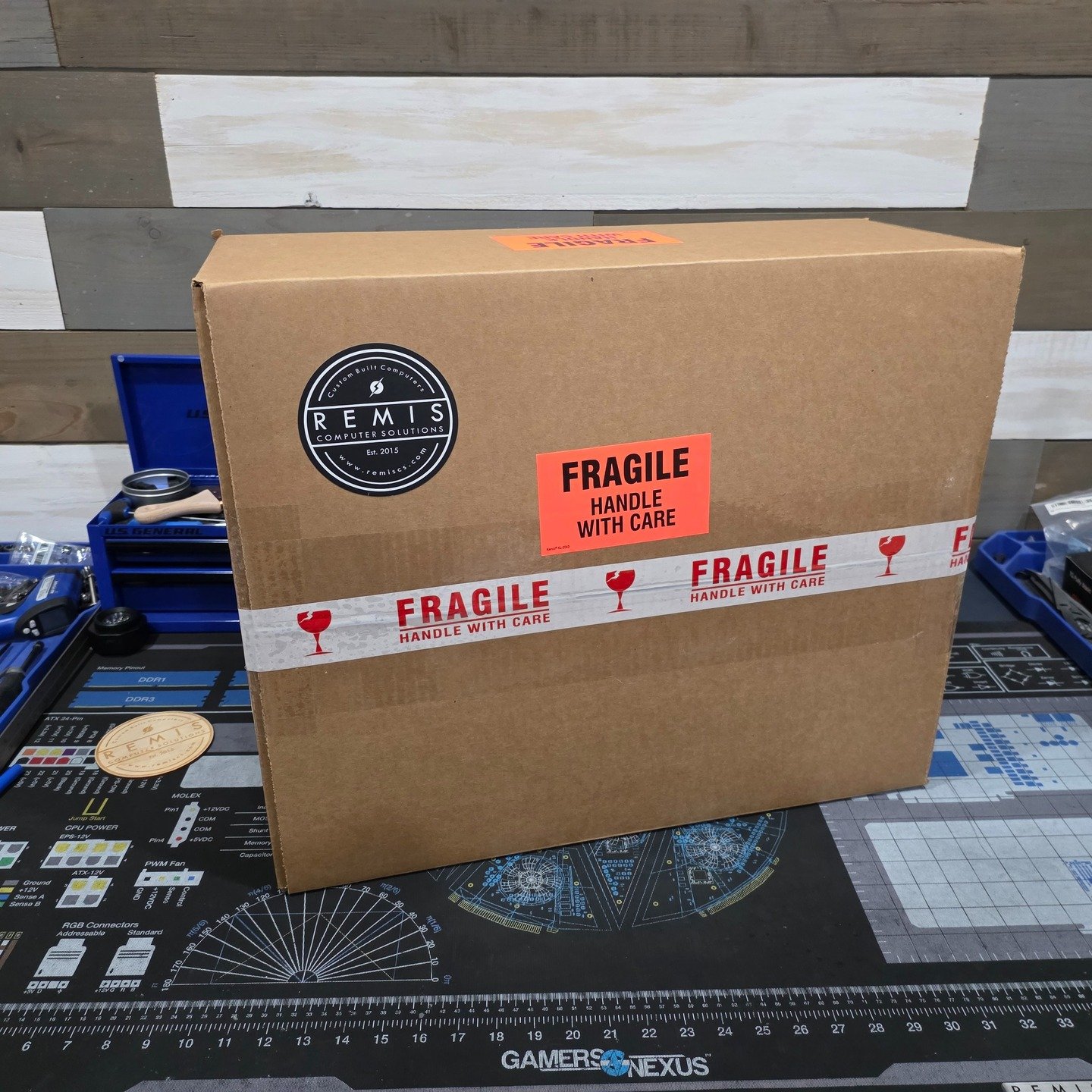 Man, shipping the last laptop of 2025 today and I forgot to take a picture of it before I boxed it up! Actually, this will be the last shipment of the year. The other systems will have to wait till next year 🙃 

#smallbusiness #custompc #laptop #lap