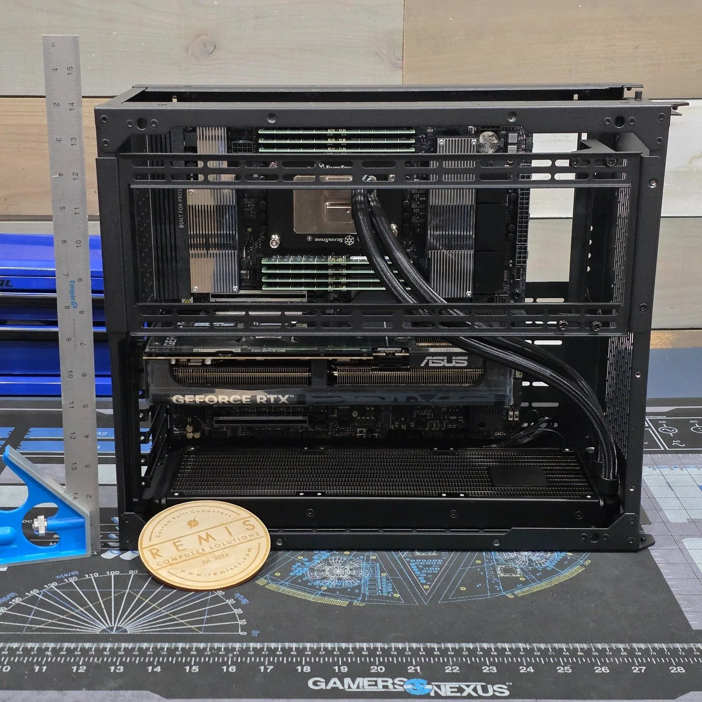 Worlds smallest Threadripper Pro build? Quite possibly. Waiting for the PSU to arrive but glad it all fits 🤣 

#BIM #AEC #Archicad #Revit #Solidworks #GameDev #Vray #Enscape #D5render #Lumion #SurveyLife #LandSurveying #coding #rendering #3Dvisualiz