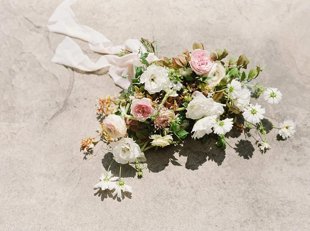 lay-flat-bouquet-garden-inspired.jpg