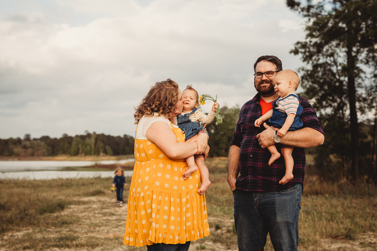 lifestyle-family-session-the-woodlands-photographer-50.jpg