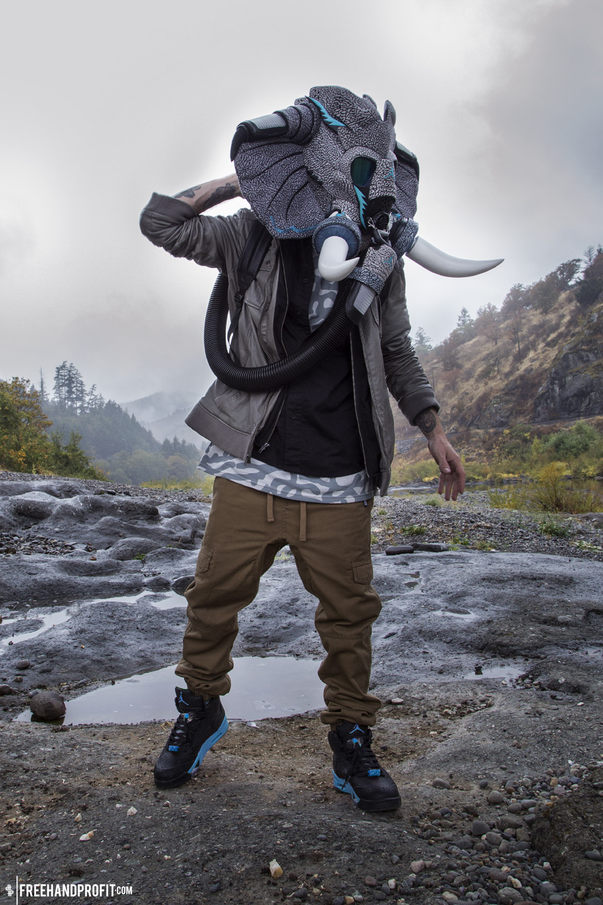 WEB 100 3Lab5 Hellafant Gas Mask 08.jpg