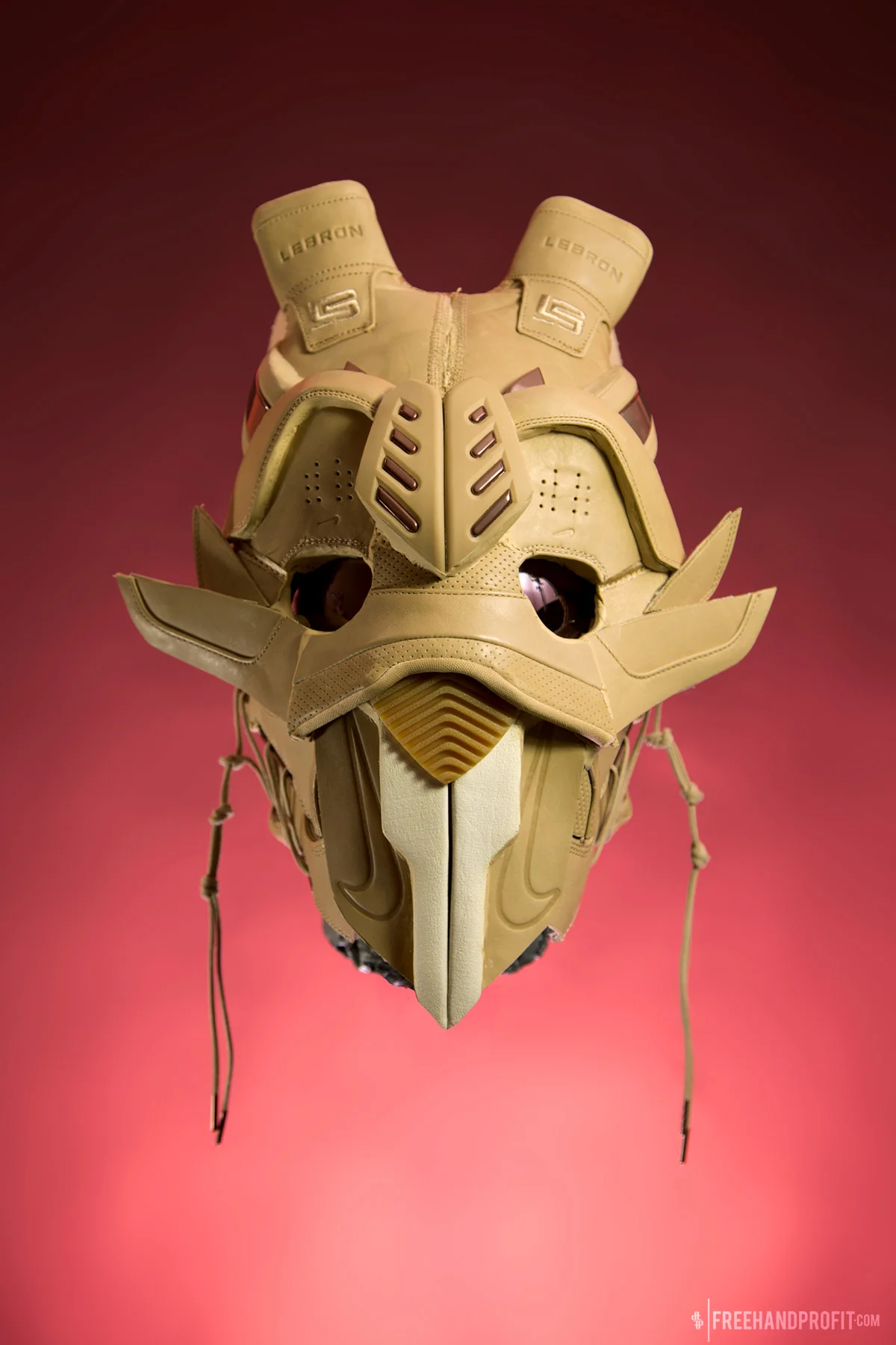 WEB 145 Cadillac Europe Air Zoom Generation Mask 037.jpg