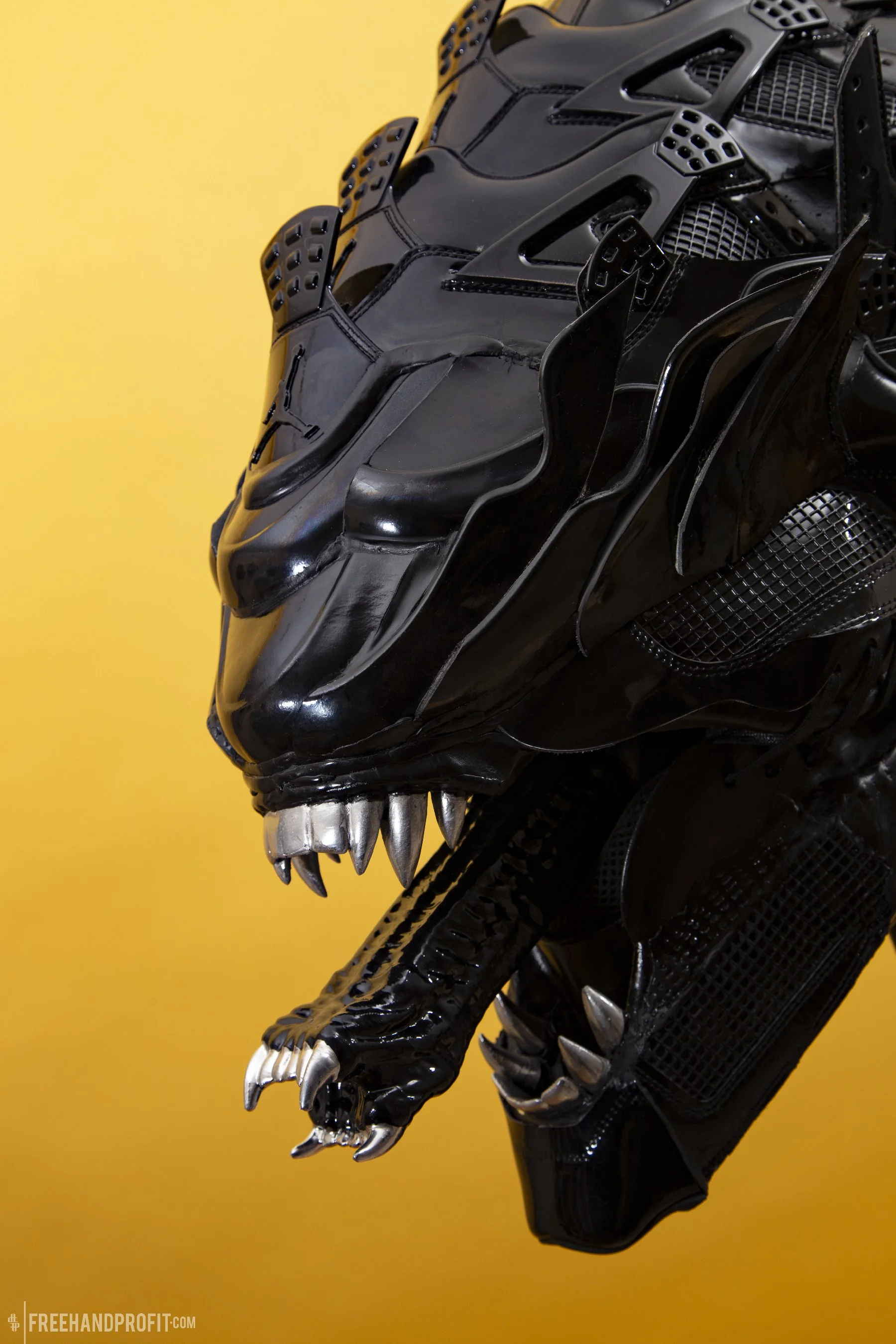 No.220 11LAB4 Xenomorph Mask — FREEHAND PROFIT
