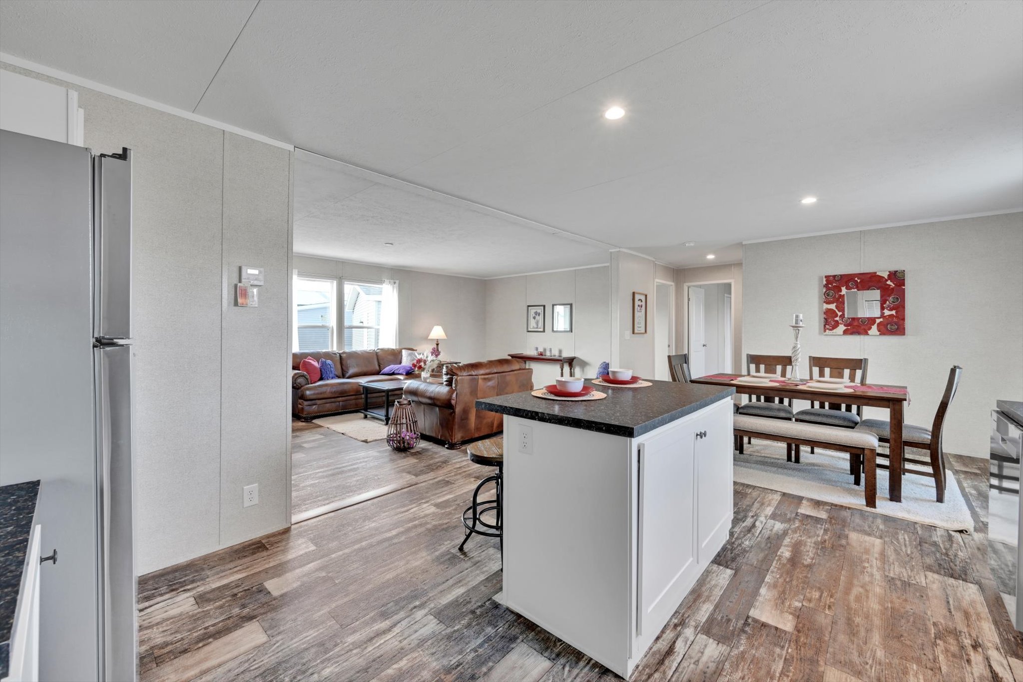 15-Kitchen.jpg
