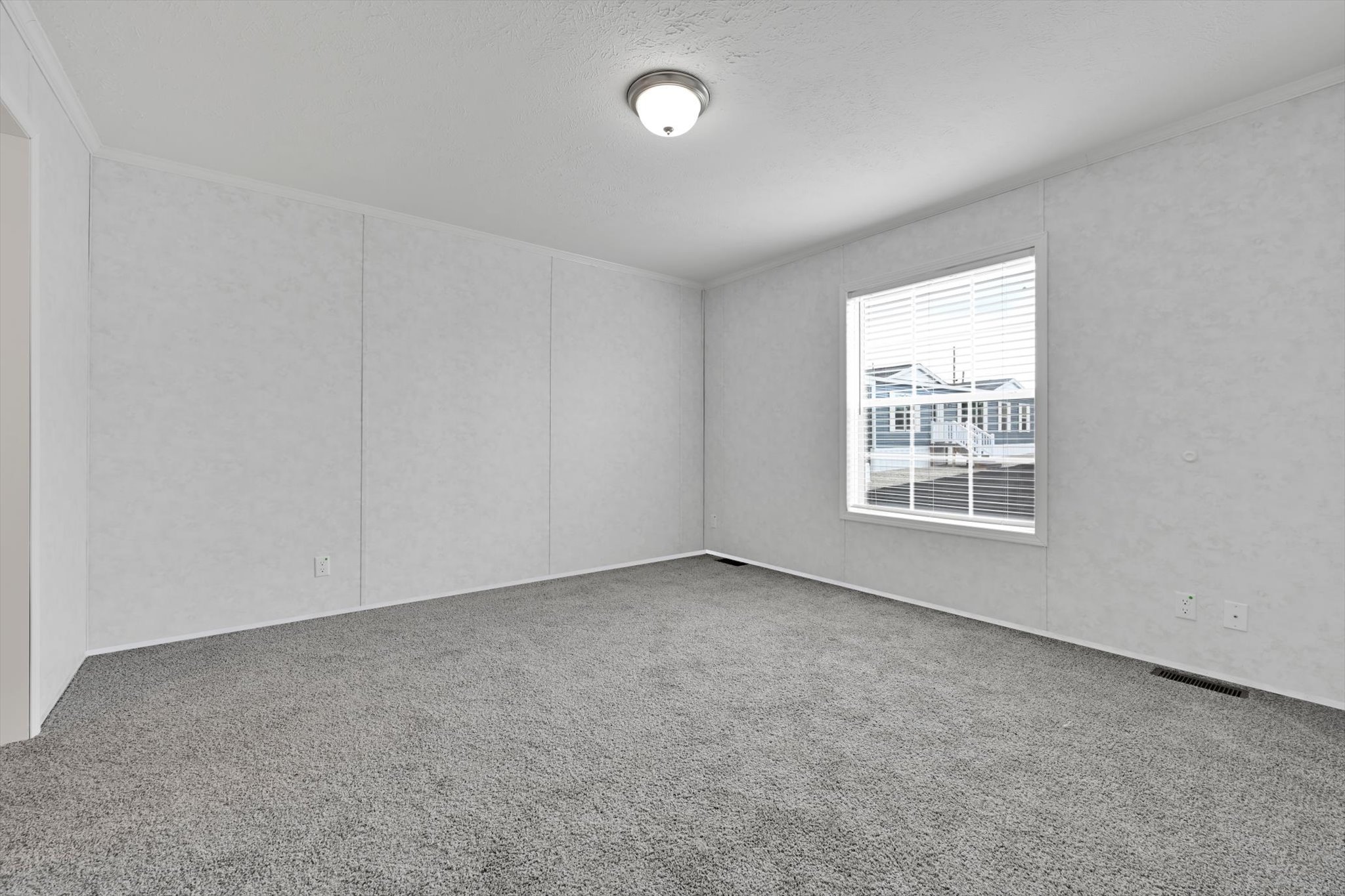 21-Primary Bedroom.jpg
