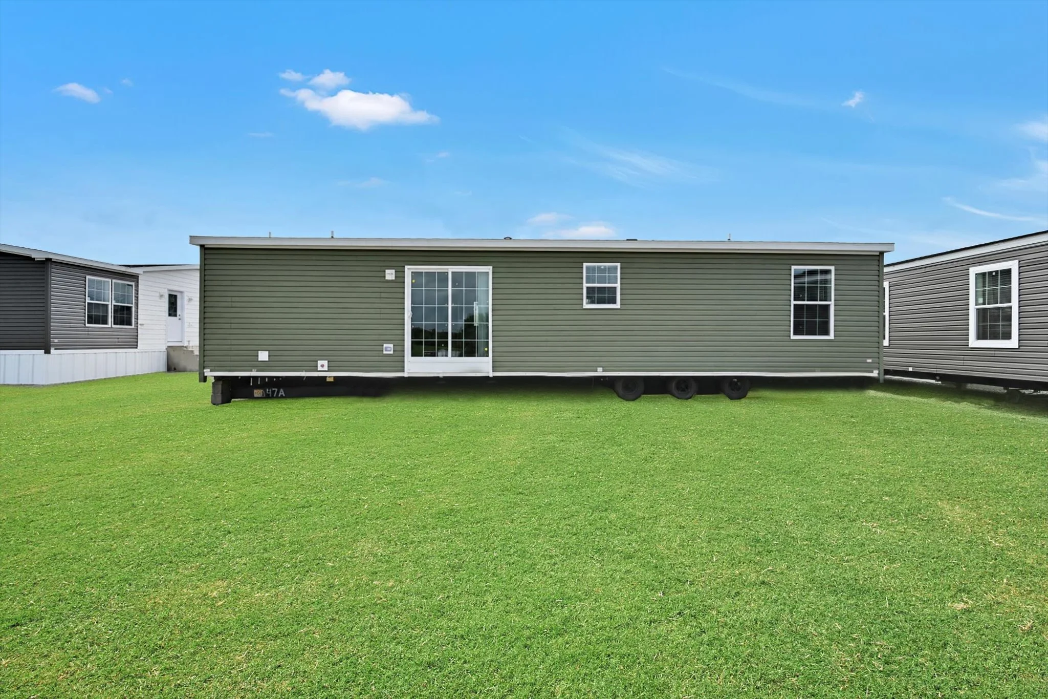 33-Exterior Back.jpg
