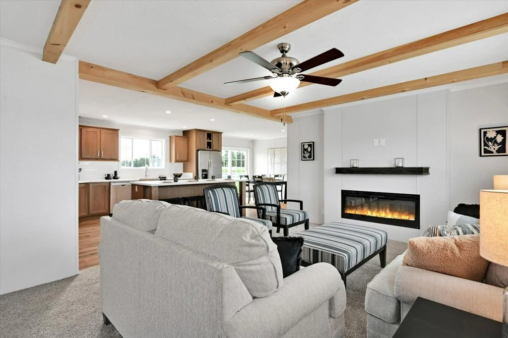 009-09-Living Room_m.jpg