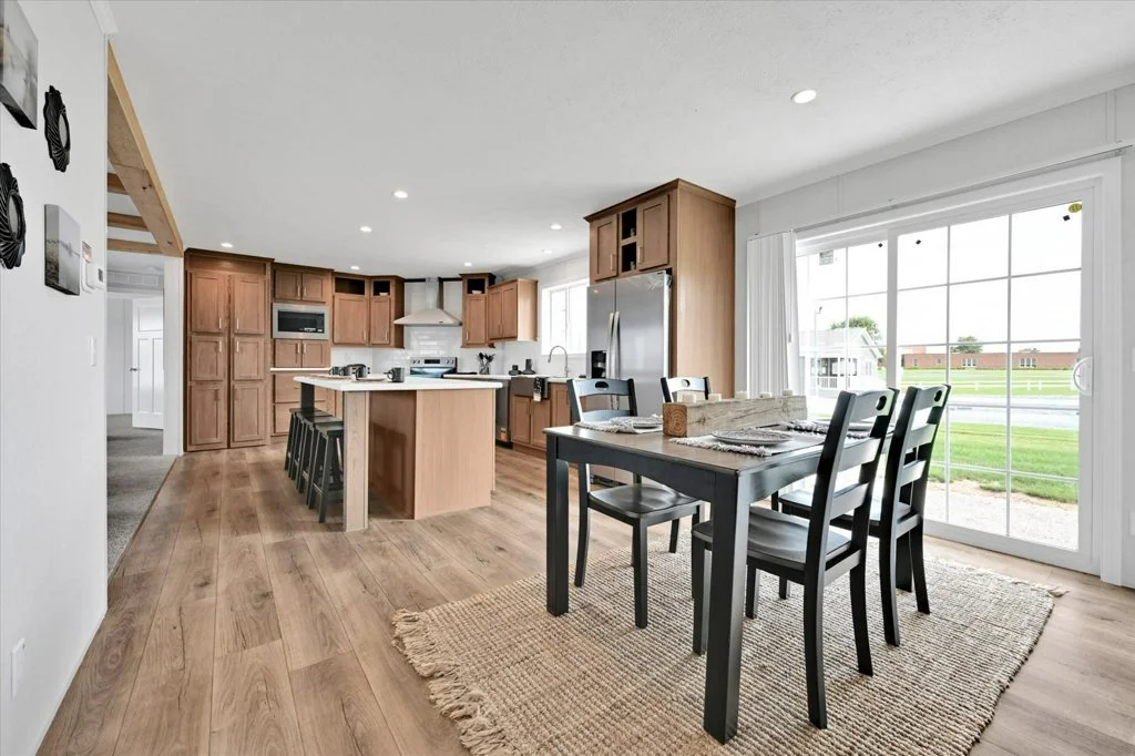 015-15-Dining Room_m.jpg