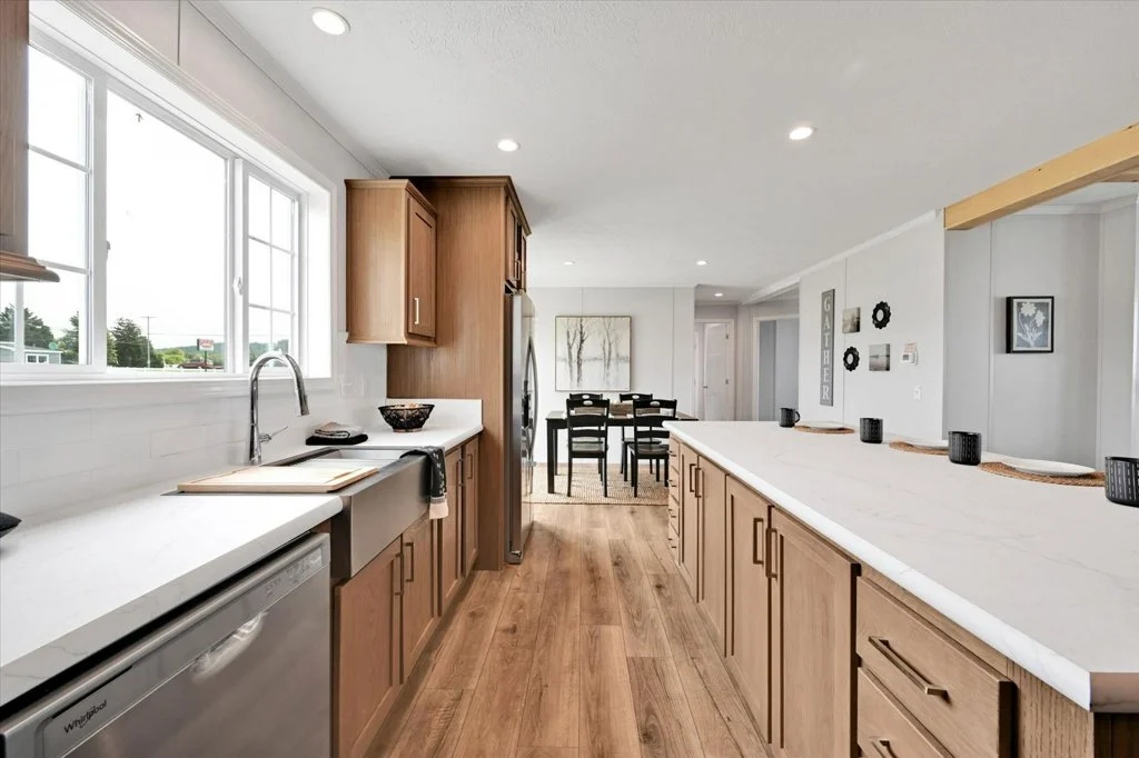 020-20-Kitchen_m.jpg