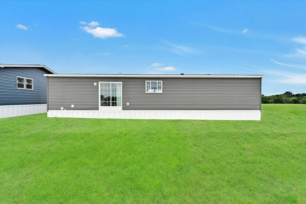 036-36-Exterior Back_m.jpg