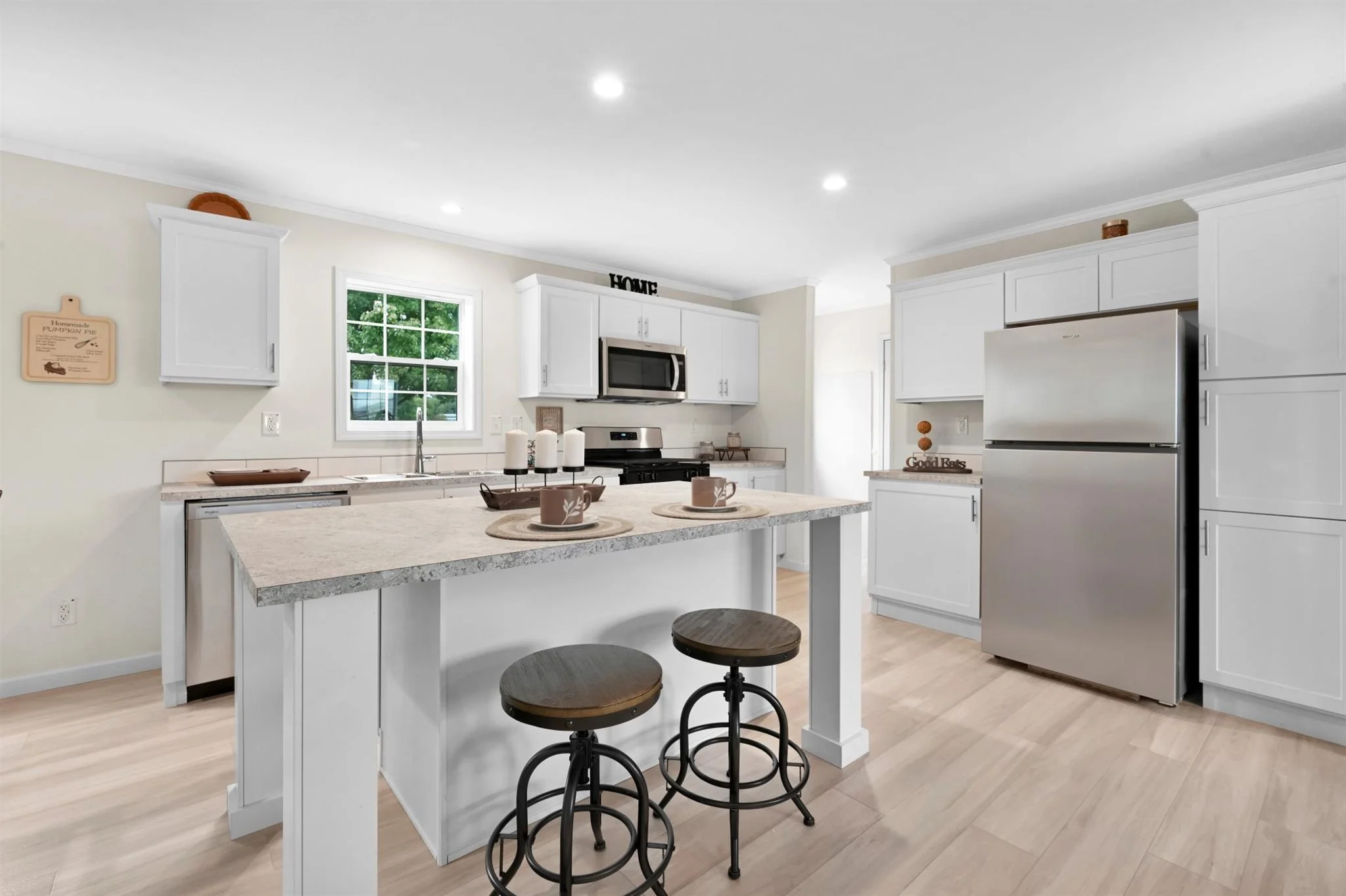 09-Kitchen.jpg