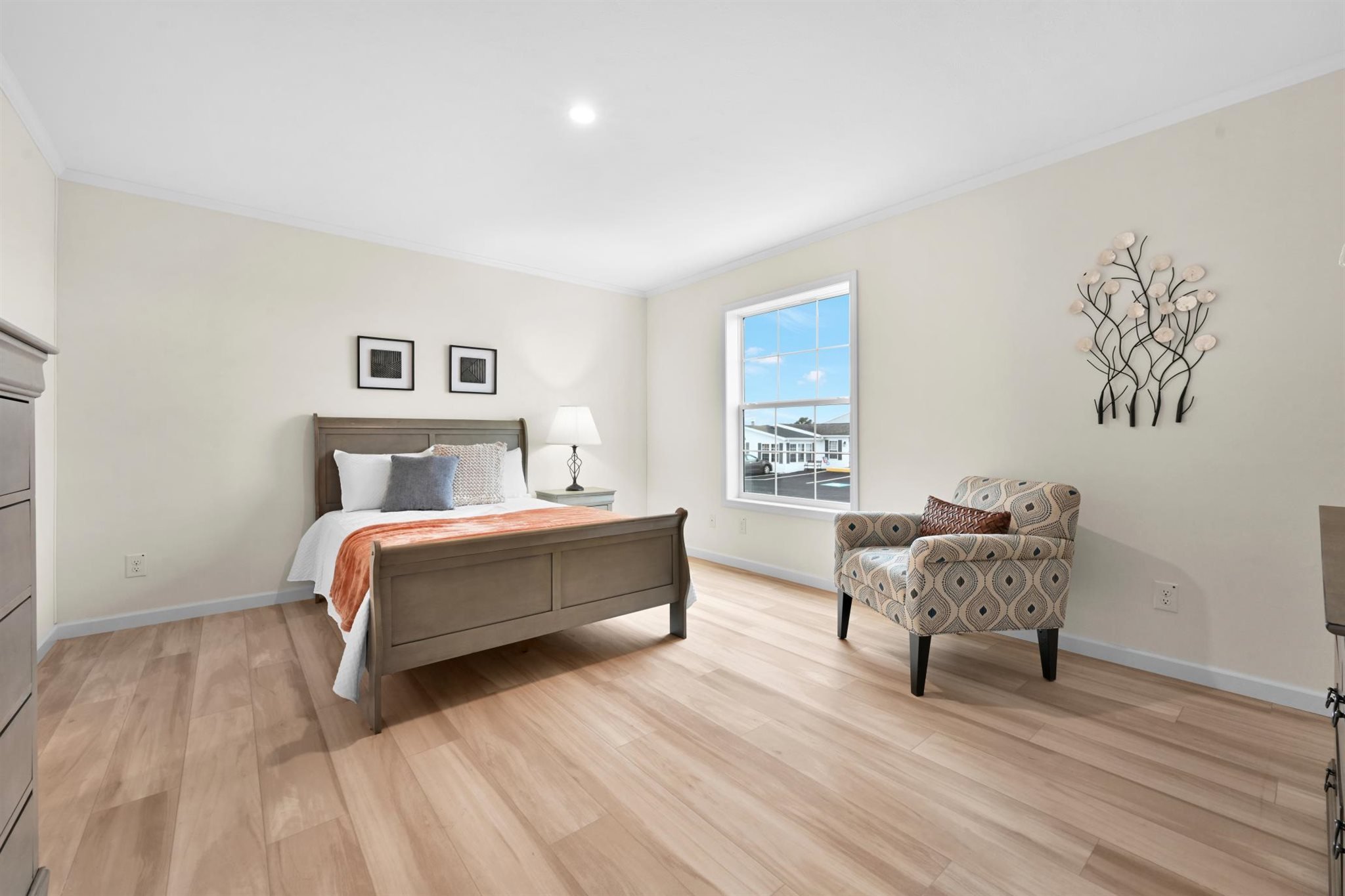 17-Primary Bedroom.jpg