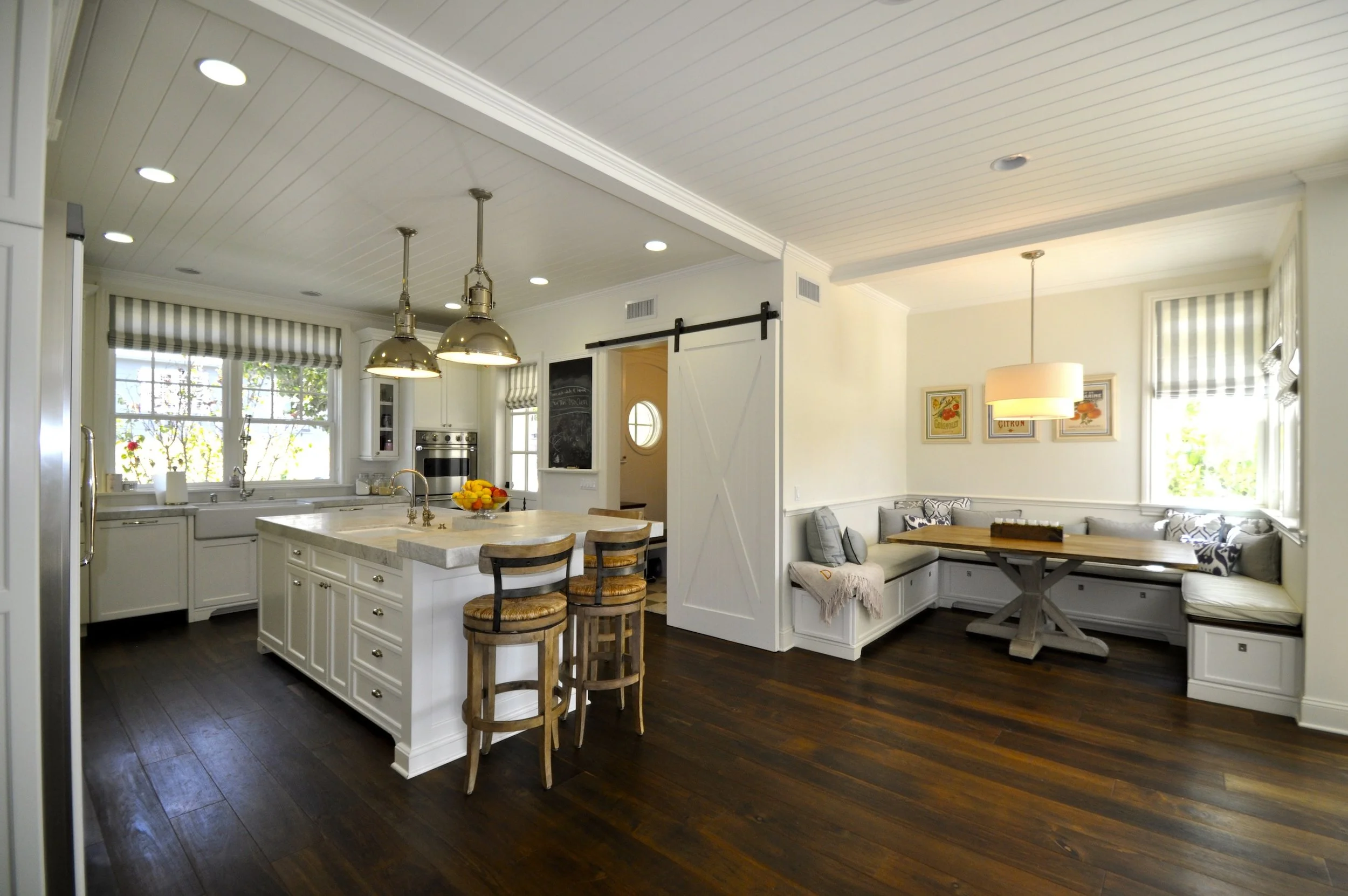 modern beach kitchen inspiration.JPG