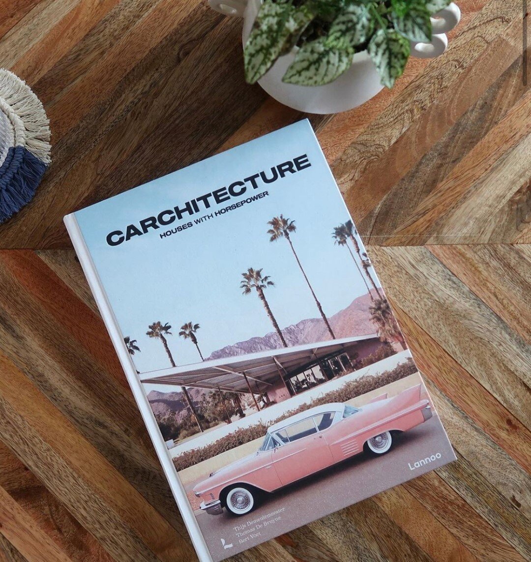 Happiness is a good coffee table book and an afternoon at Burro in Venice 😍⁠ Hint hint to something special coming soon!⁠
⁠
📸: @burrogoods