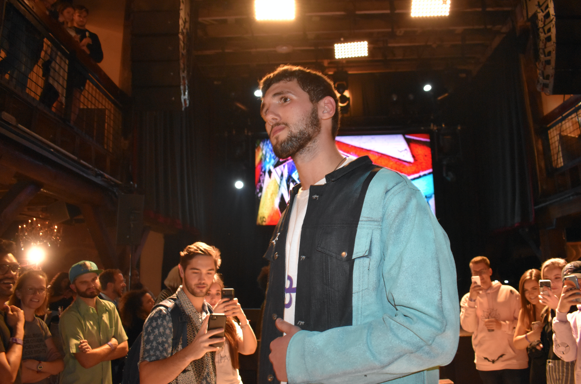 Screen Shot 2018-11-16 at 2.04.28 AM.png