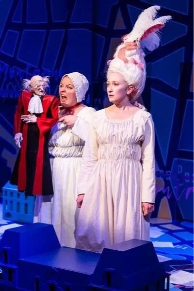 Artists-Rep-The-Revolutionists-Joellen-Sweeney-Amy-Newman-pc-David-Kinder.jpg