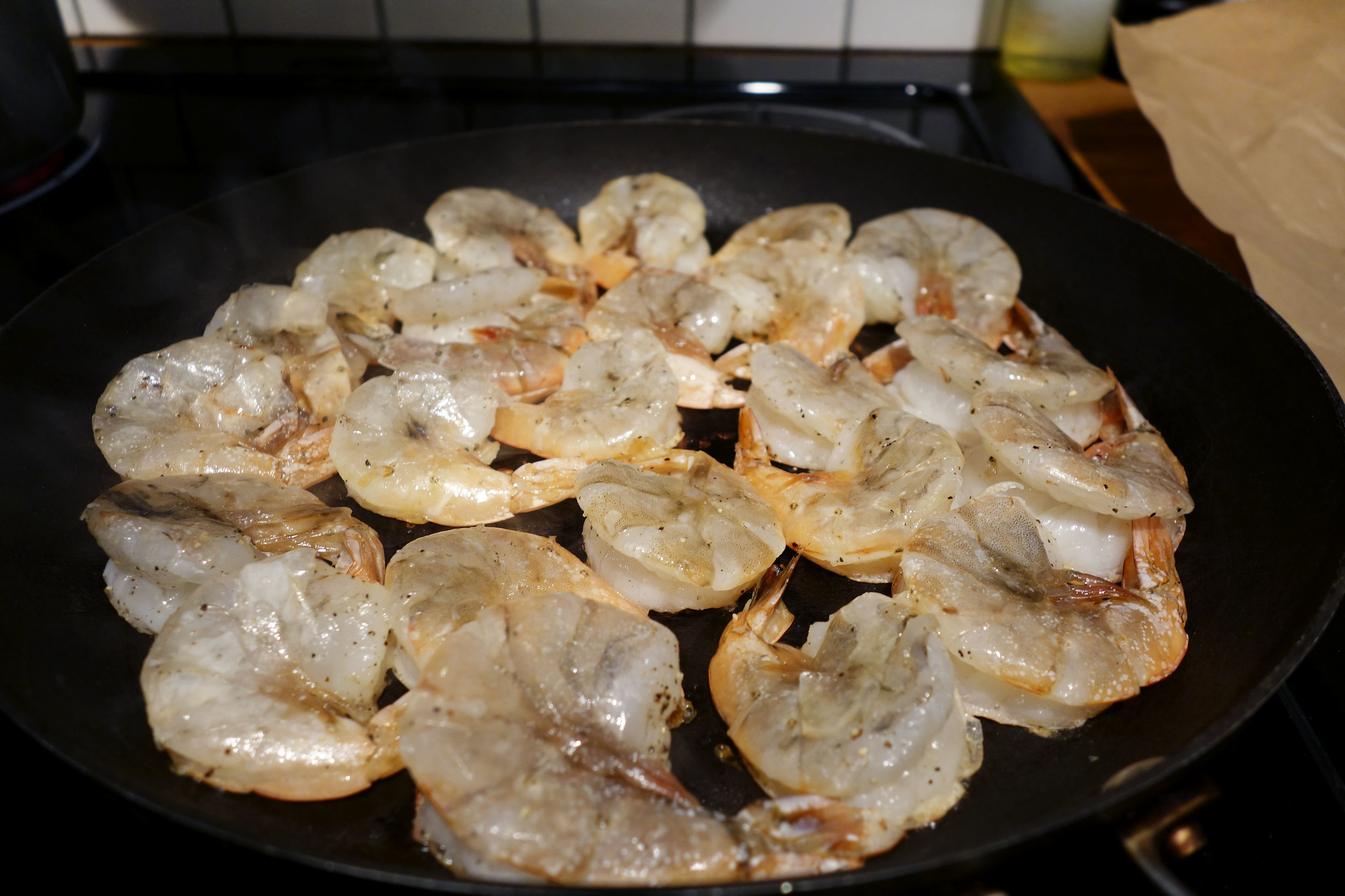 Shrimp seasoned with salt and pepper