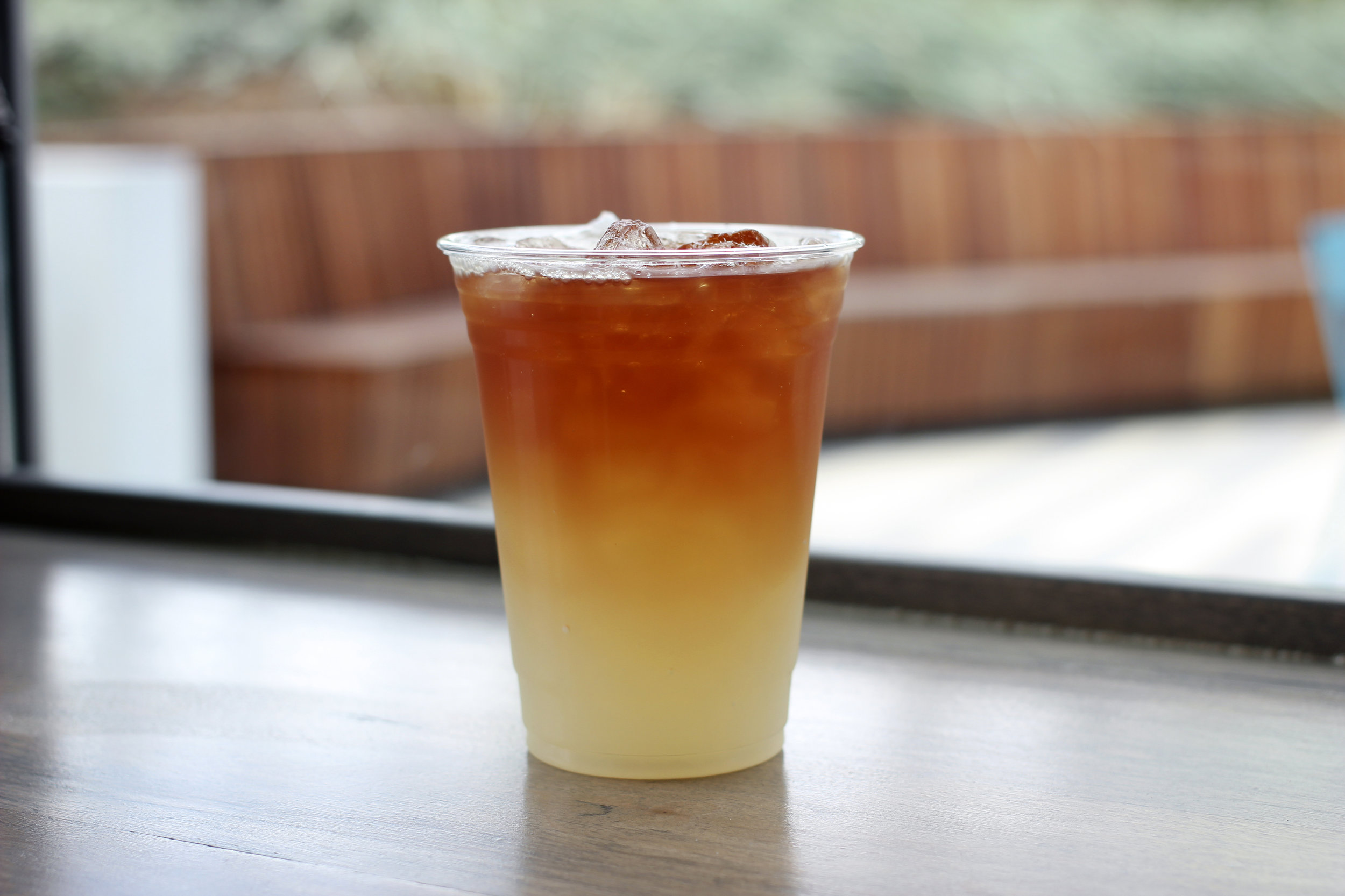 They have an awesome soft drink selections. From soda pops or ice teas and lemonade for you to customize your drinks like this arnold palmer.