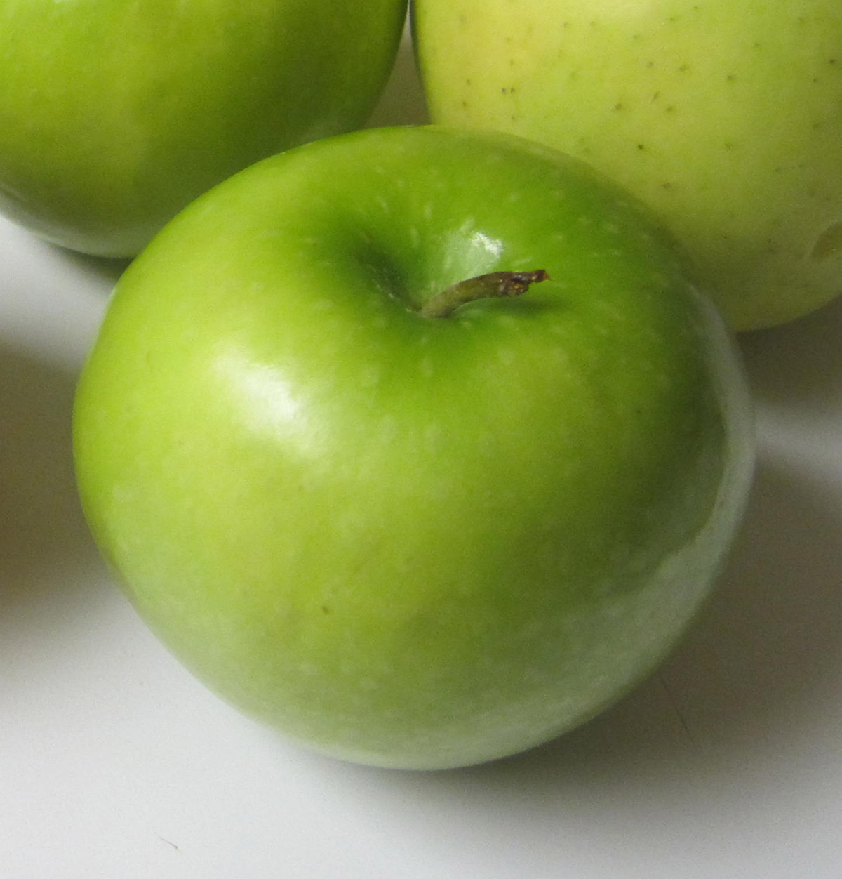 Realistic Apple