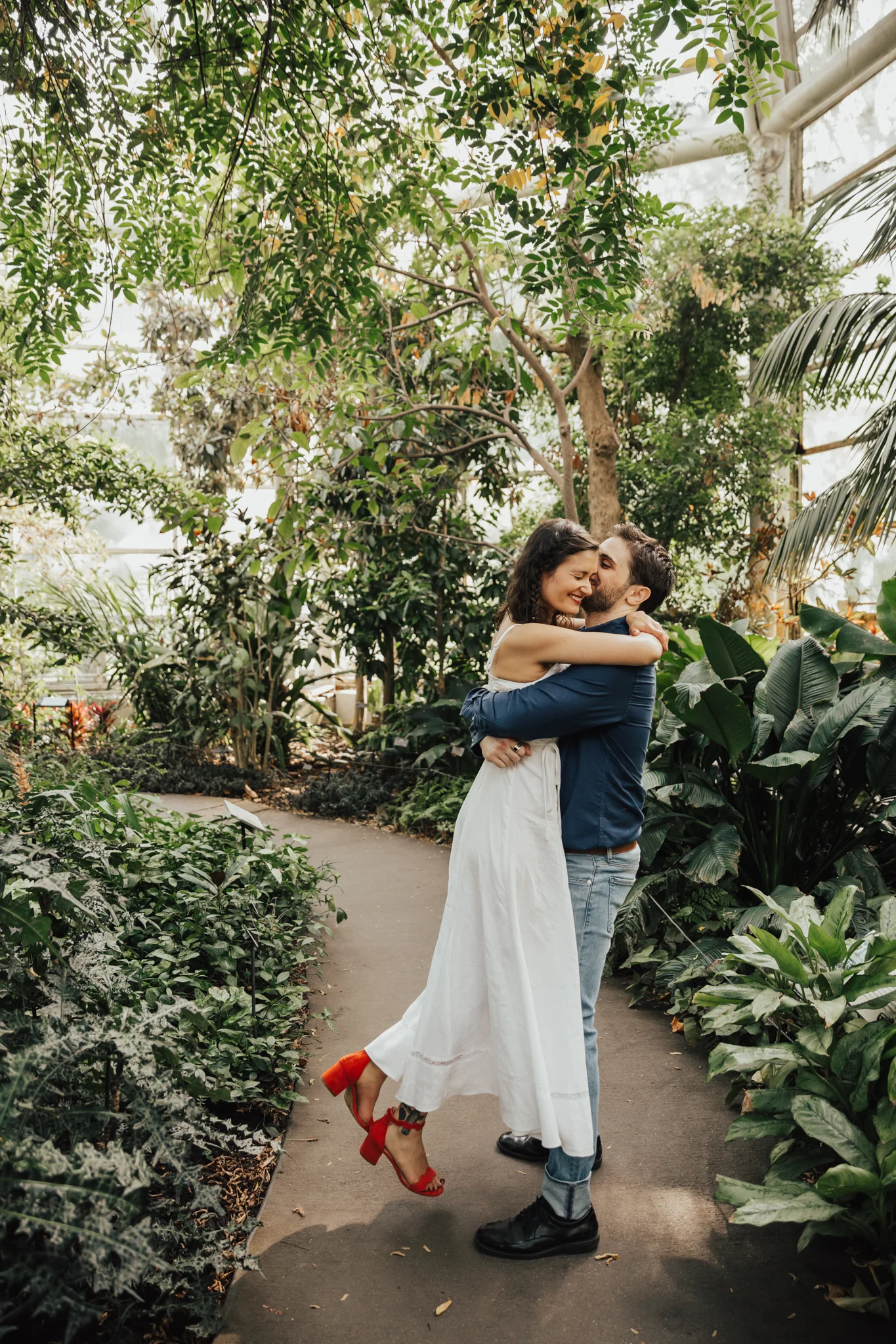 Lara + Sean - Brooklyn Botanic Garden Engagement