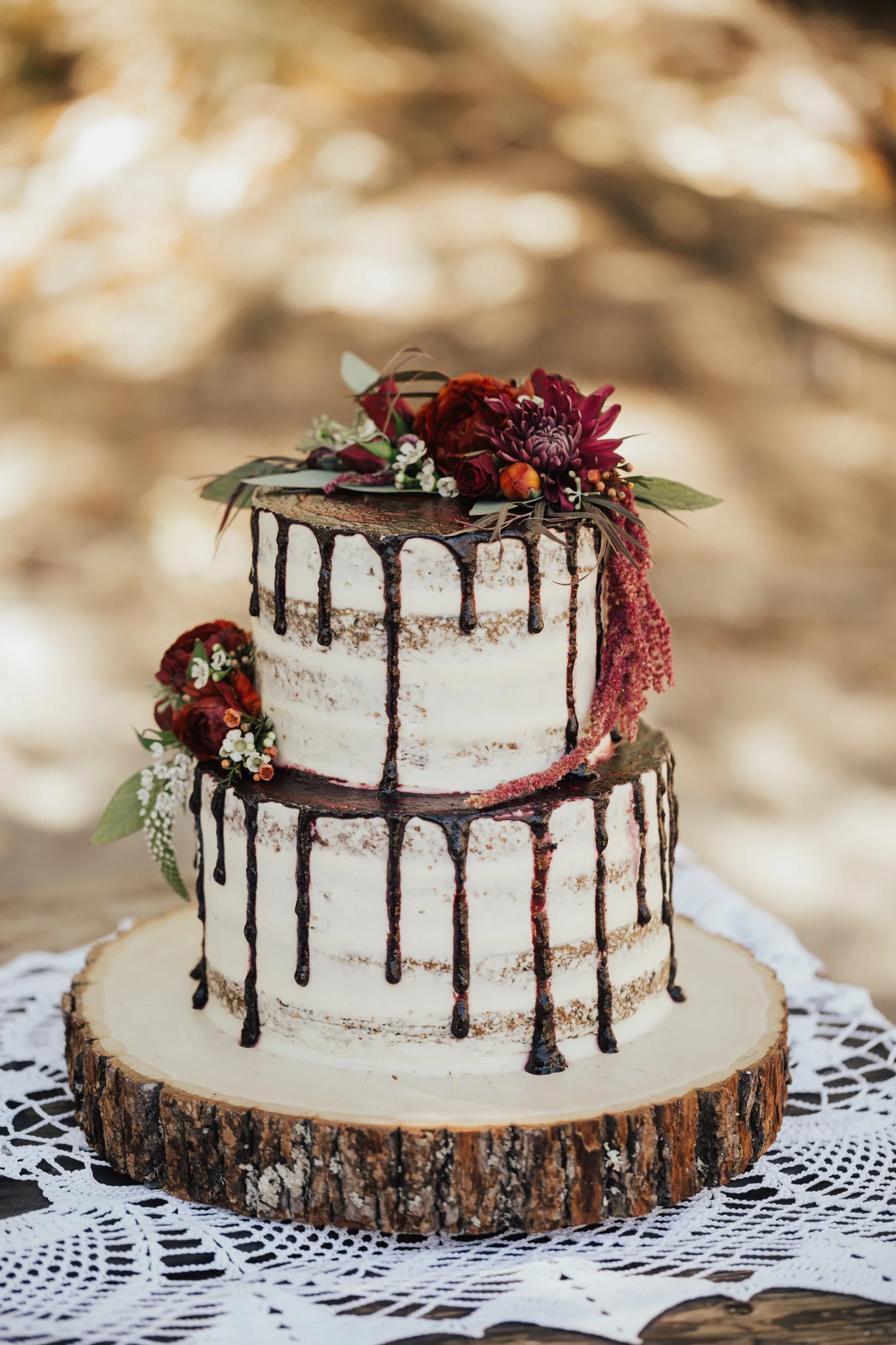 naked drip wedding cake