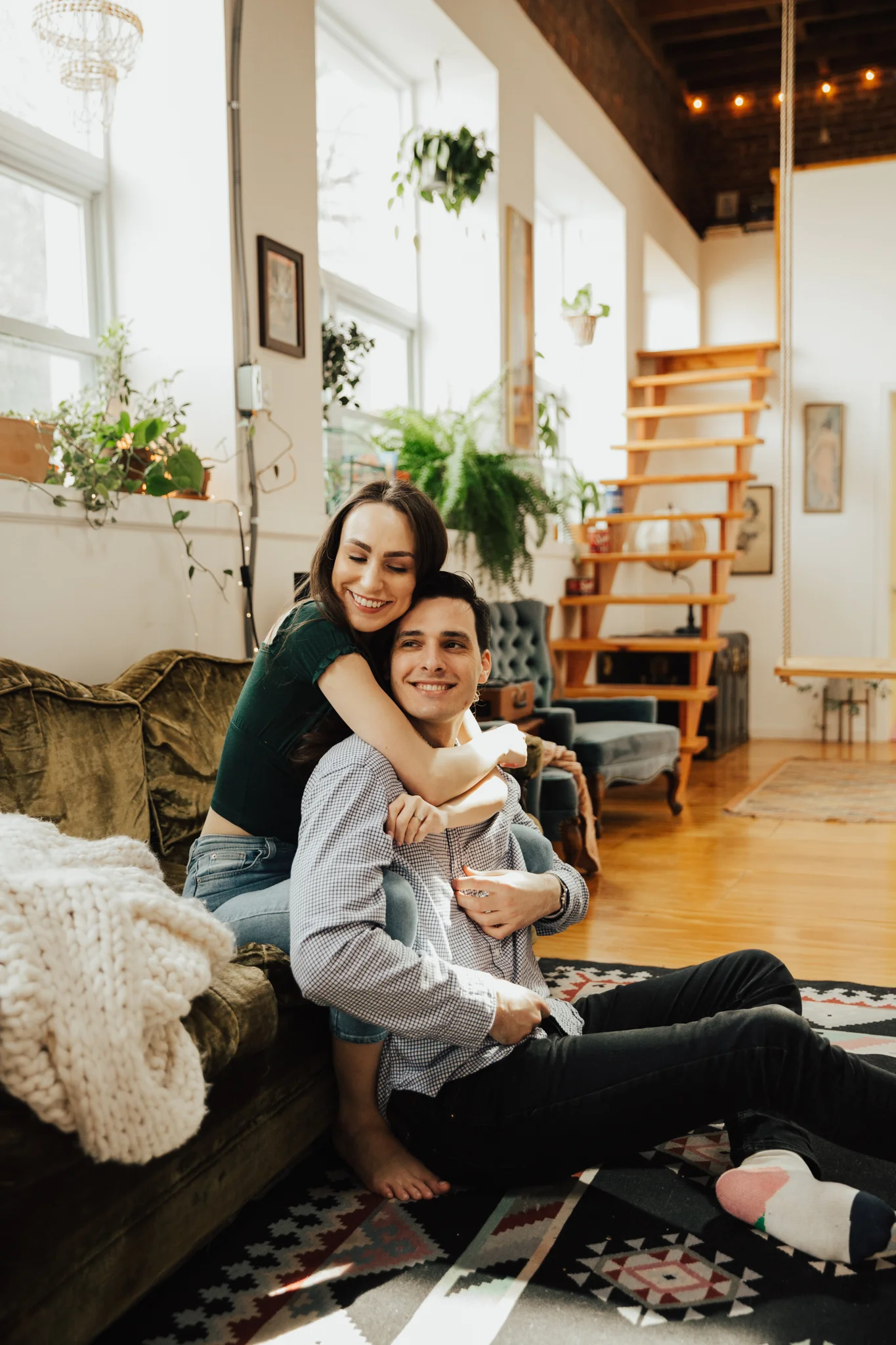 brooklyn-hipster-at-home-engagement-session