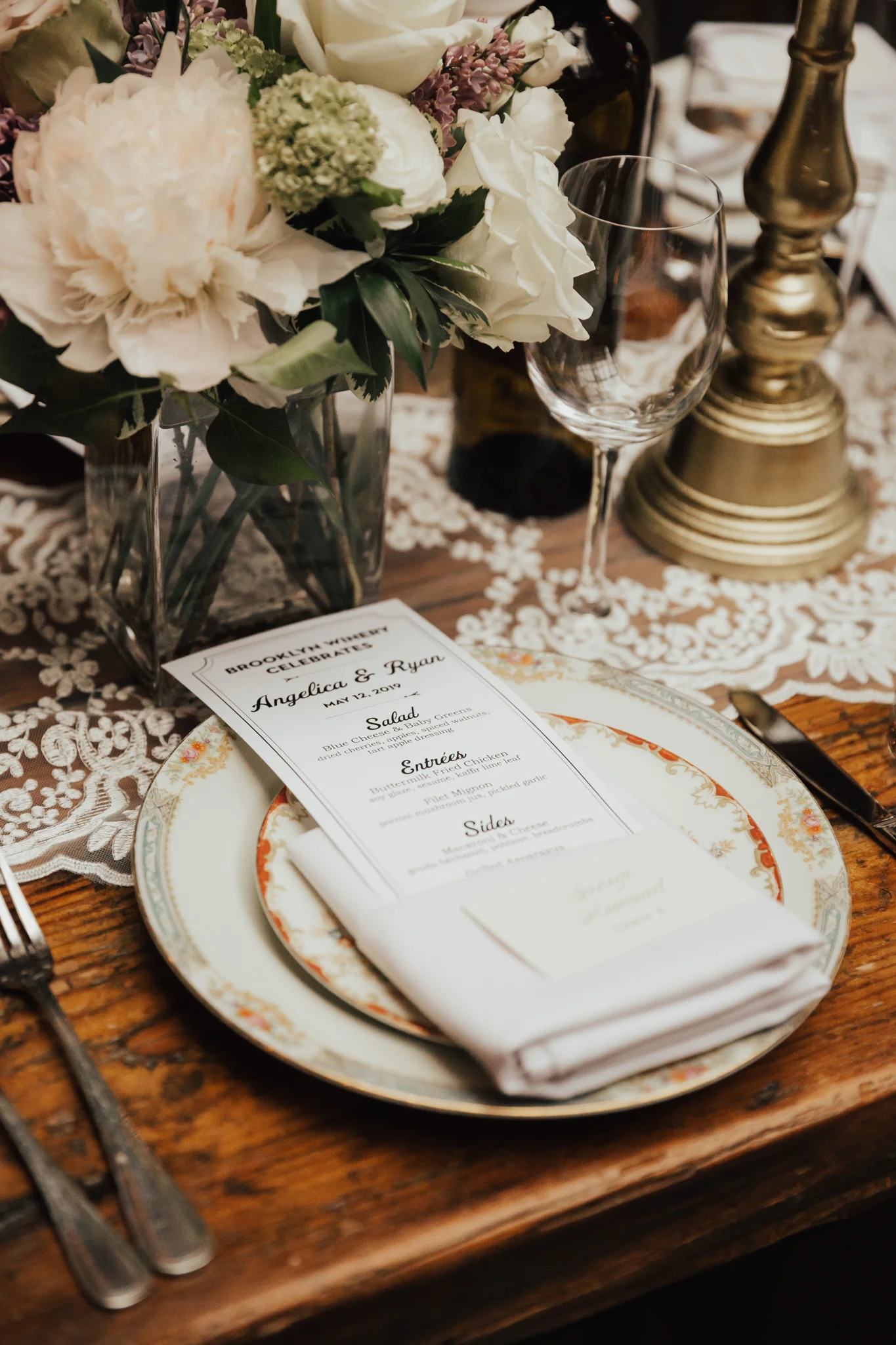 romantic candlelit wedding decor